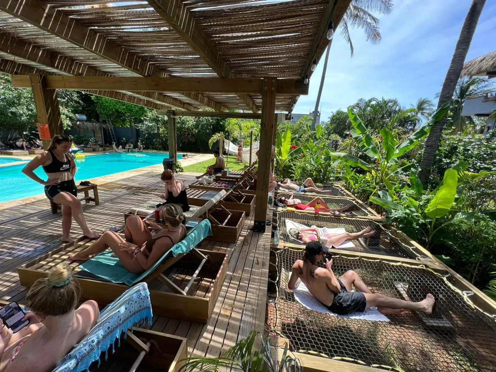 Garden in Straw Hat Surf Hostel & Bar