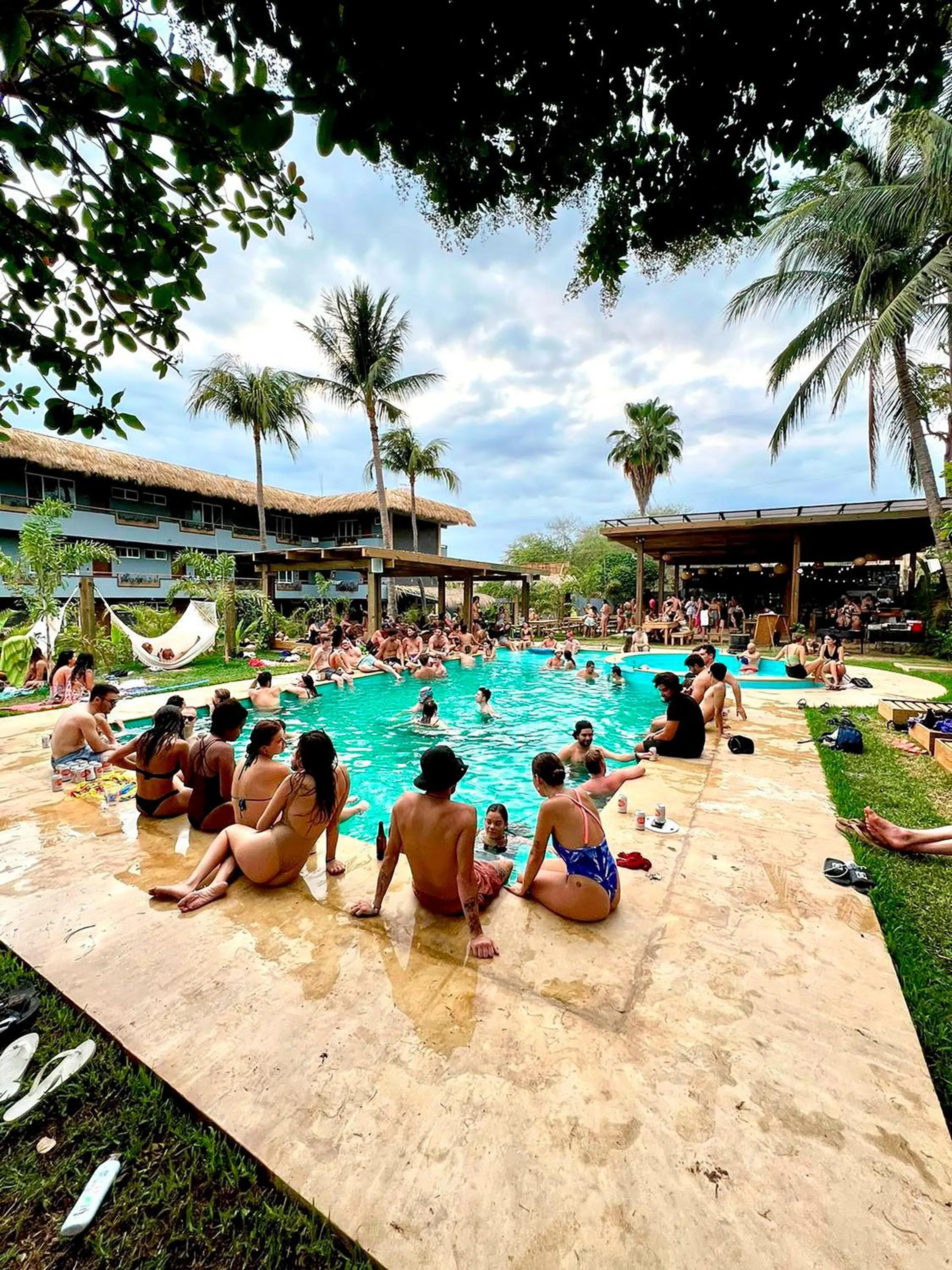 Swimming pool in Straw Hat Surf Hostel & Bar