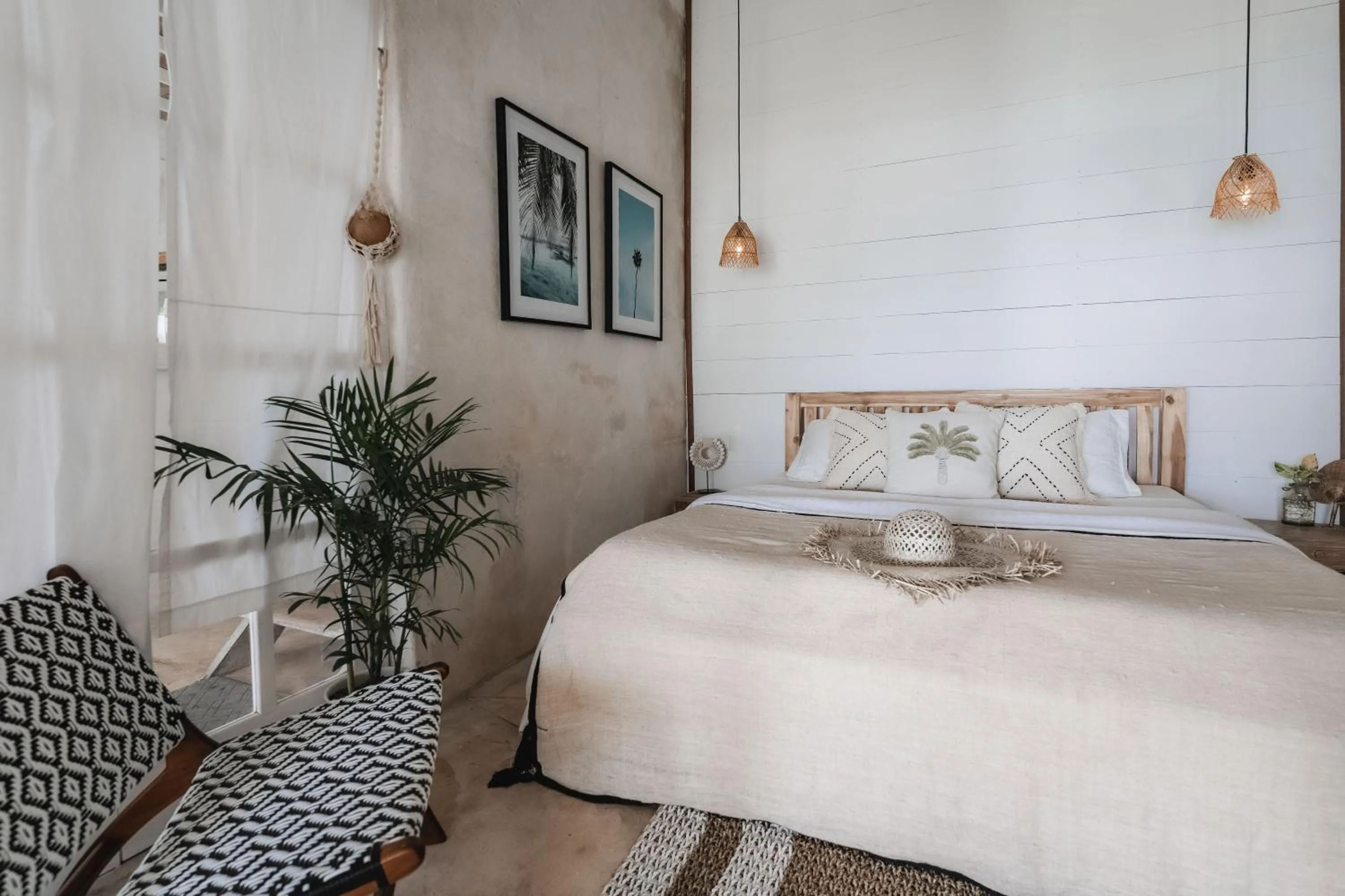 Bed in Villa Deeksha