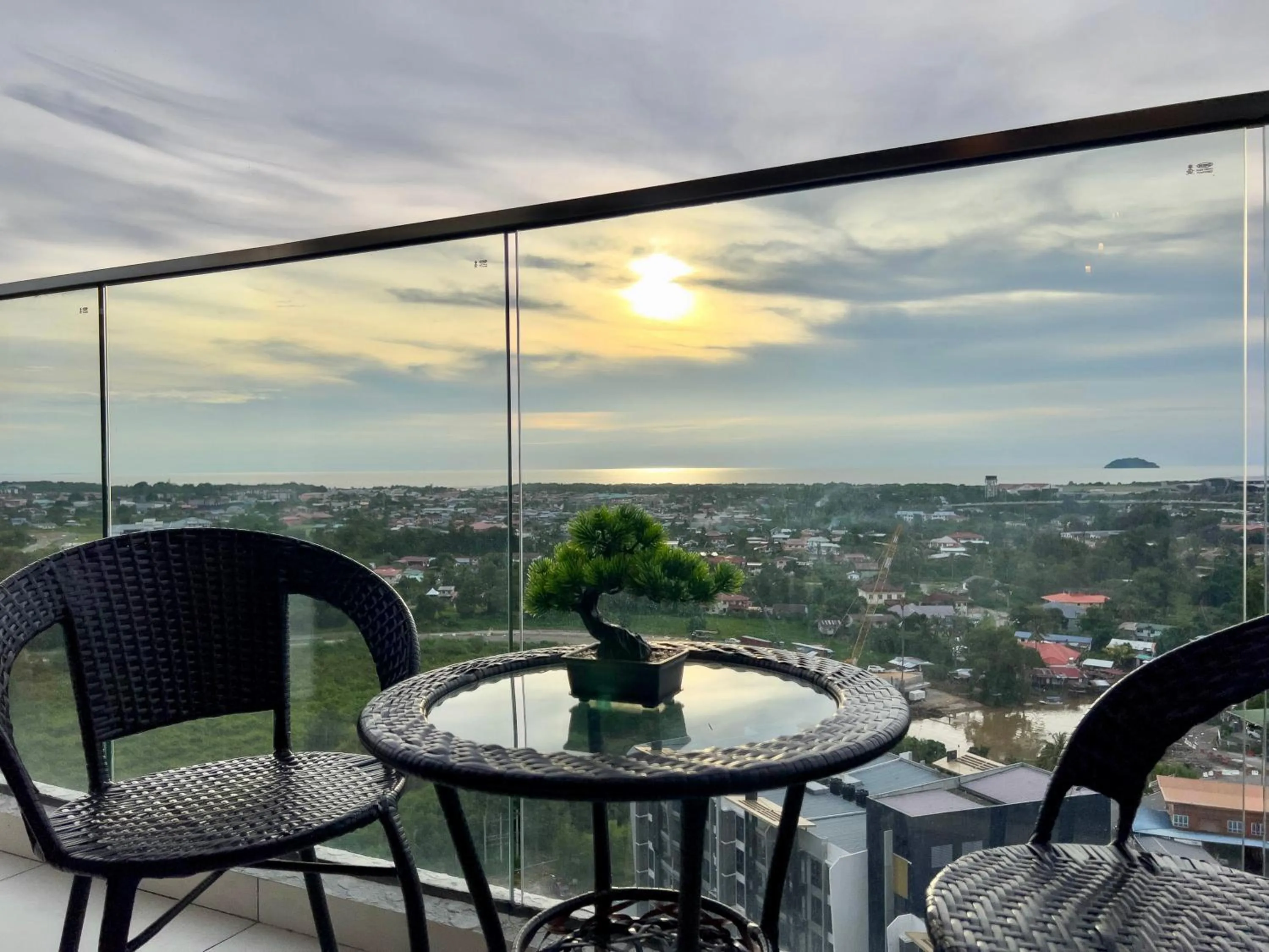 Hush Inn at K Avenue Kota Kinabalu