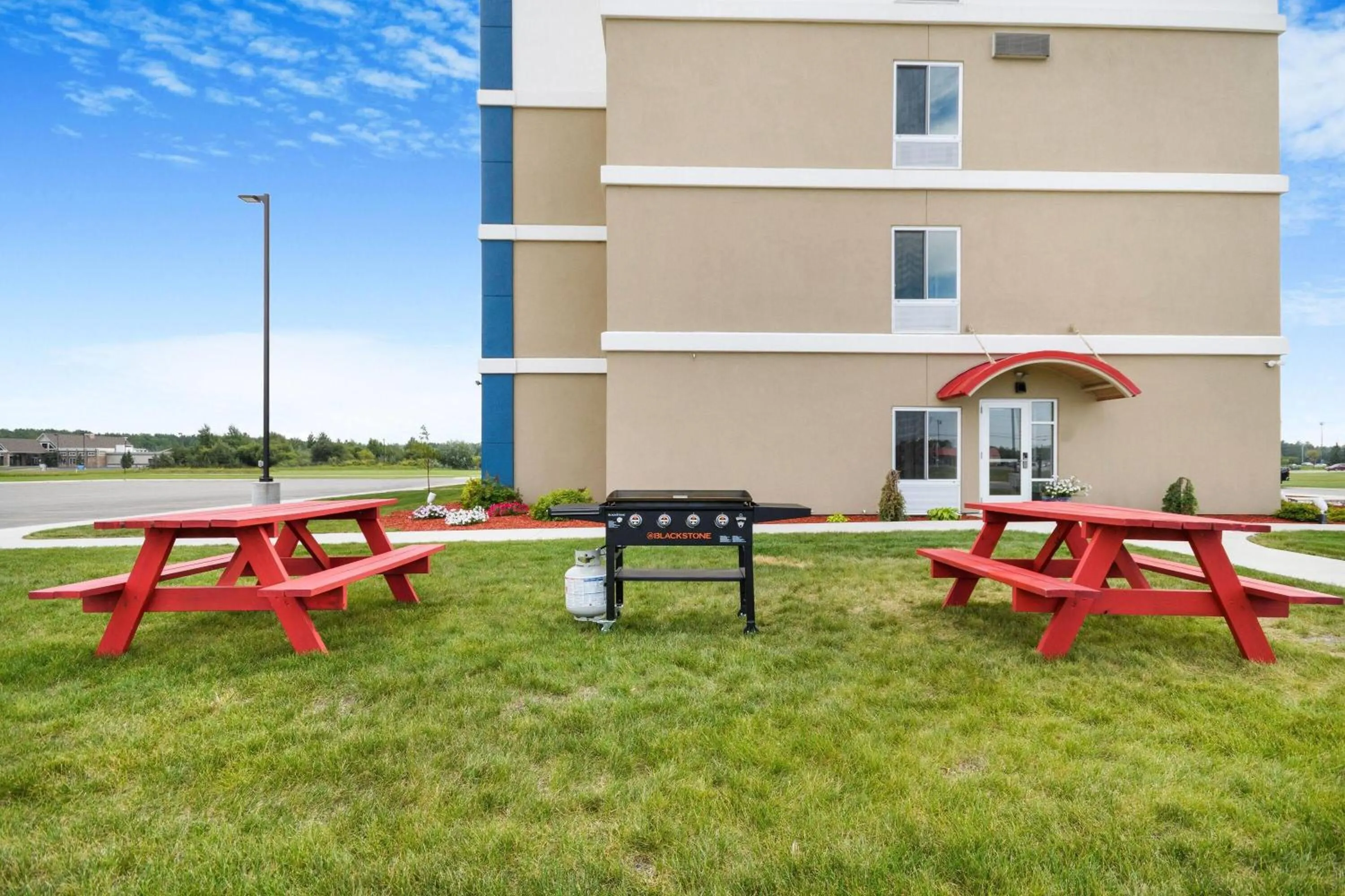 BBQ facilities in AmericInn by Wyndham International Falls
