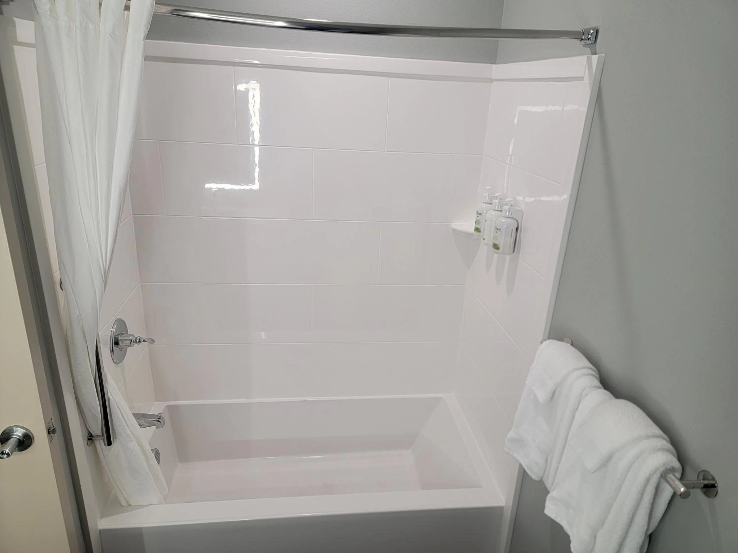 Bath in AmericInn by Wyndham International Falls