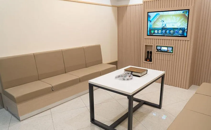 Karaoke in Ramada Plaza by Wyndham Jaeun