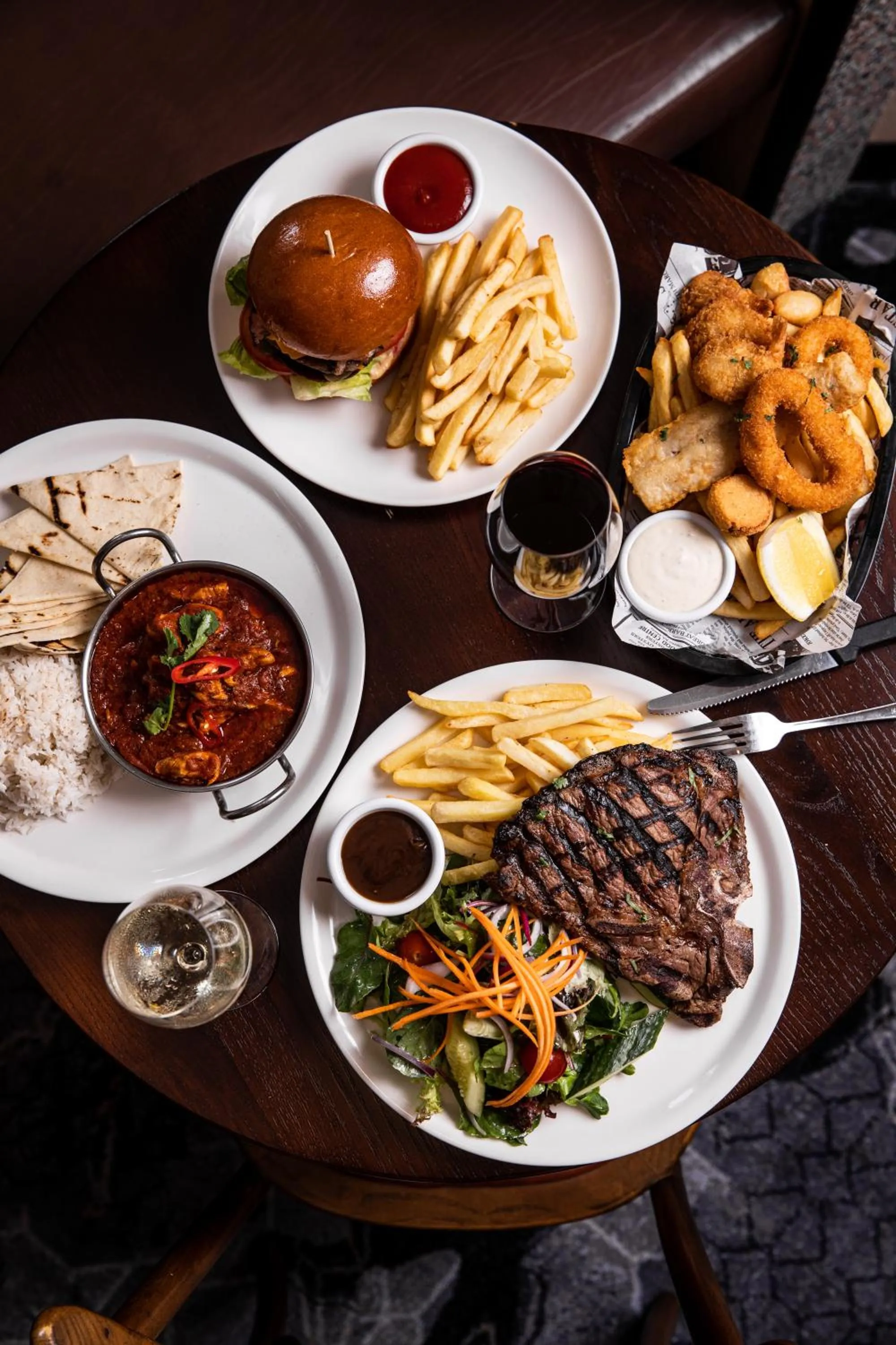 Food and drinks in Bankstown Hotel