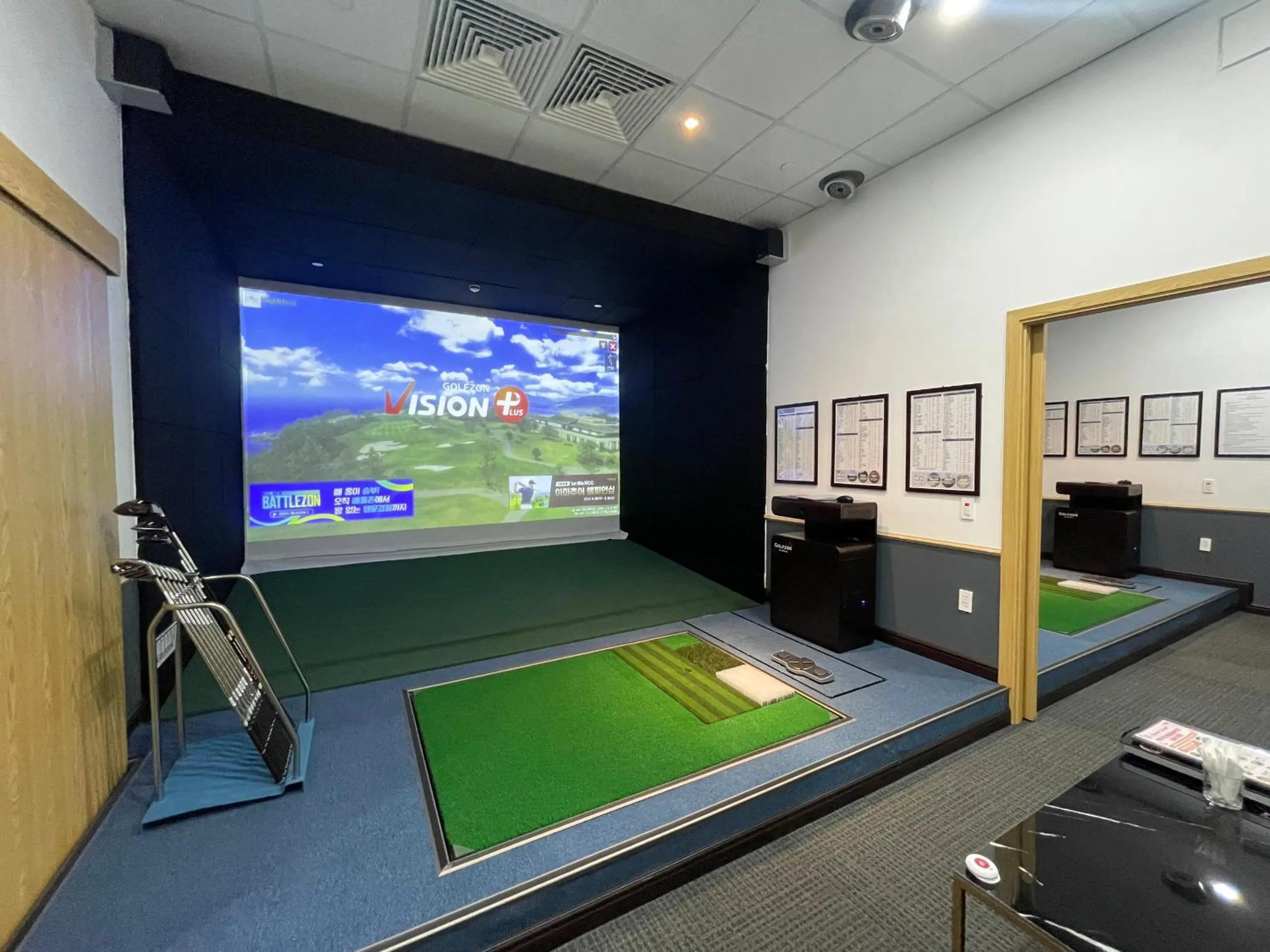 Game Room in KOVIE HOTEL