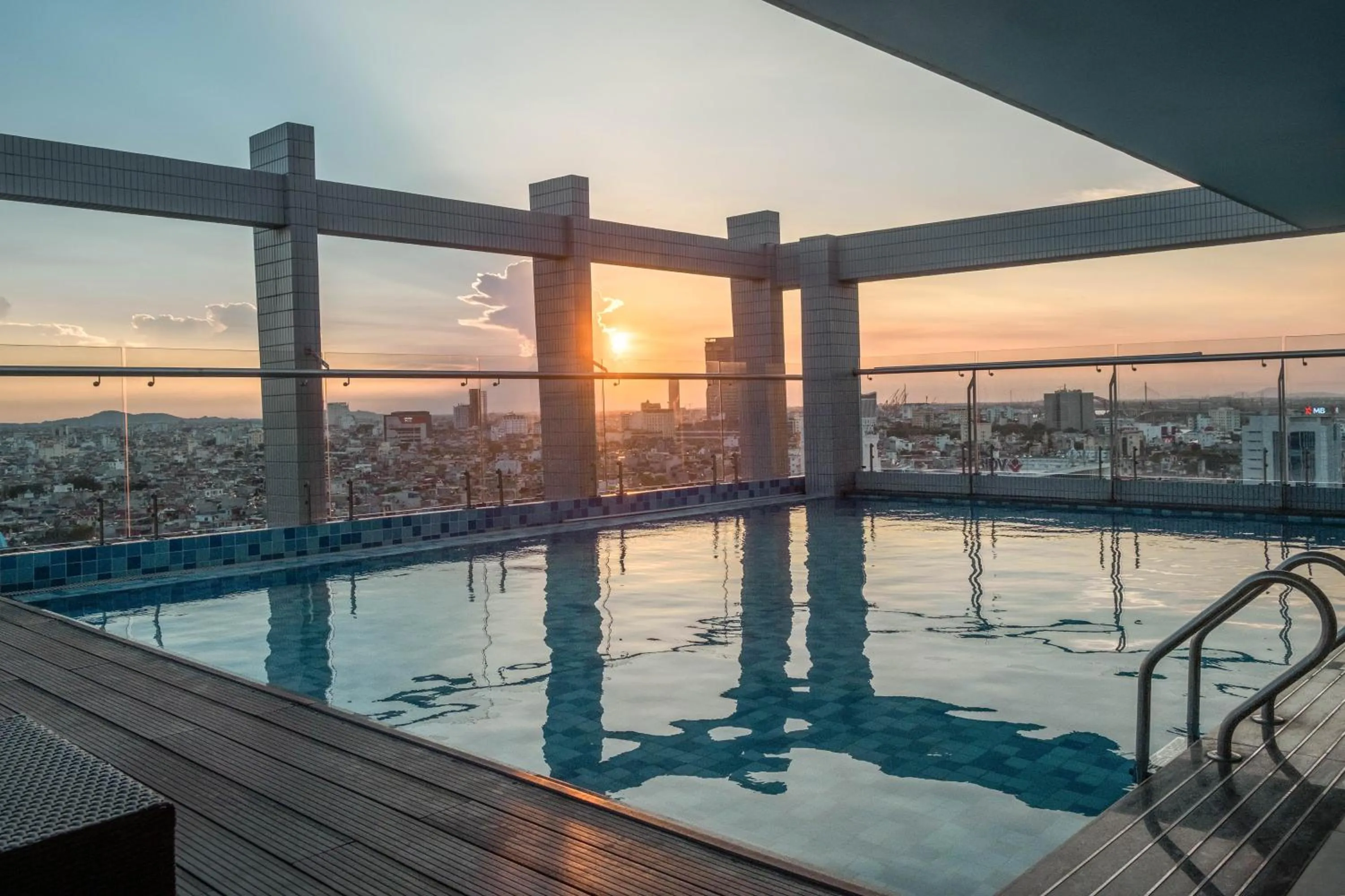 Swimming pool in KOVIE HOTEL