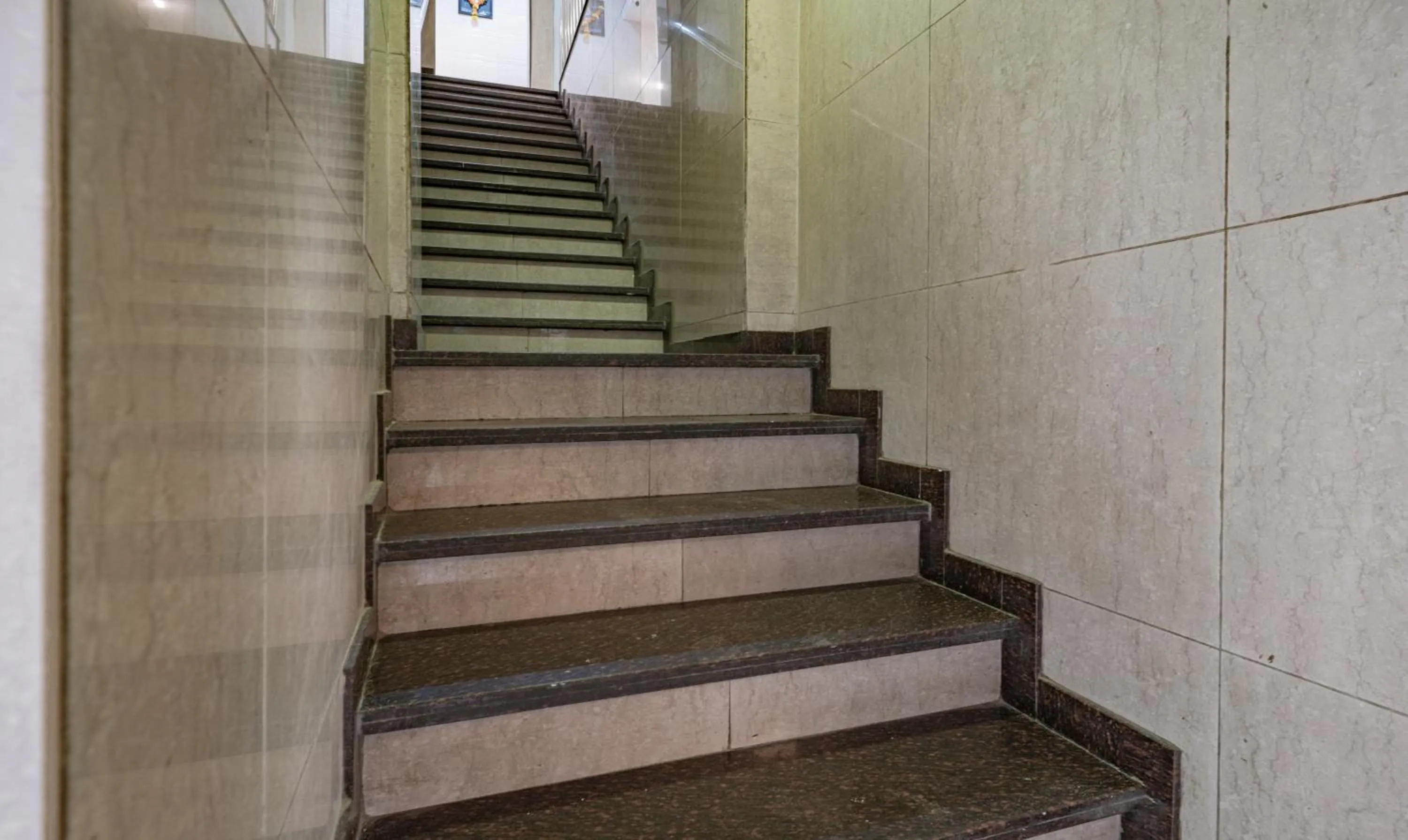 Lobby or reception in Treebo Atithi Inn Malad