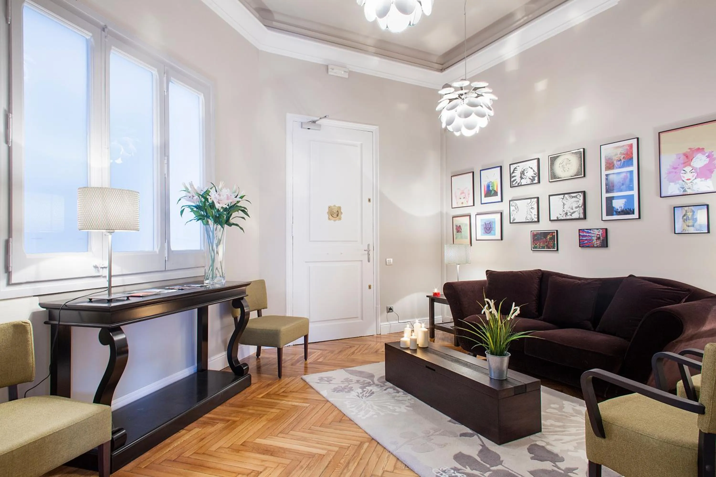 BacHome Gallery B&B