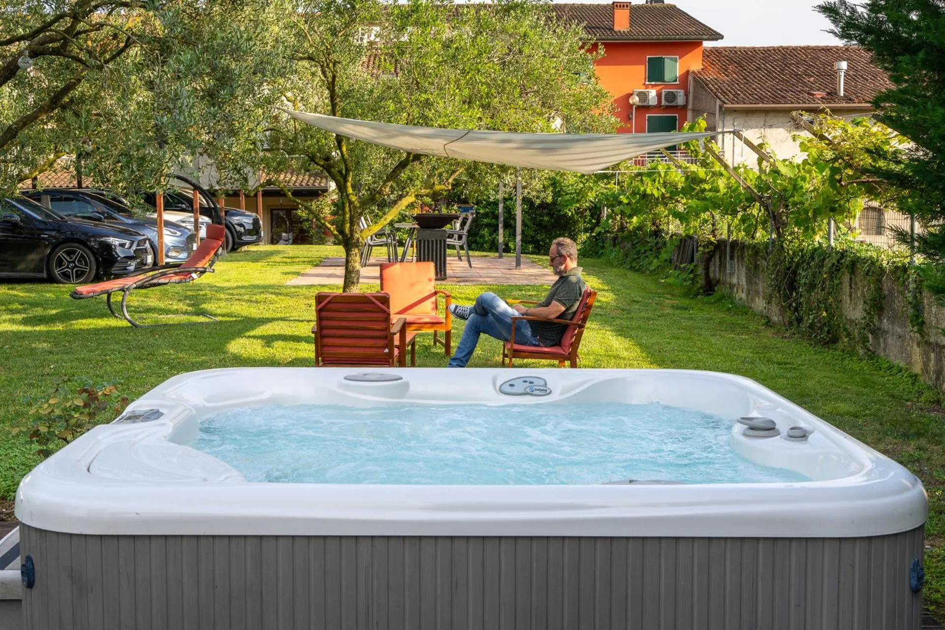 Hot Tub in Agriturismo Al Tralcio