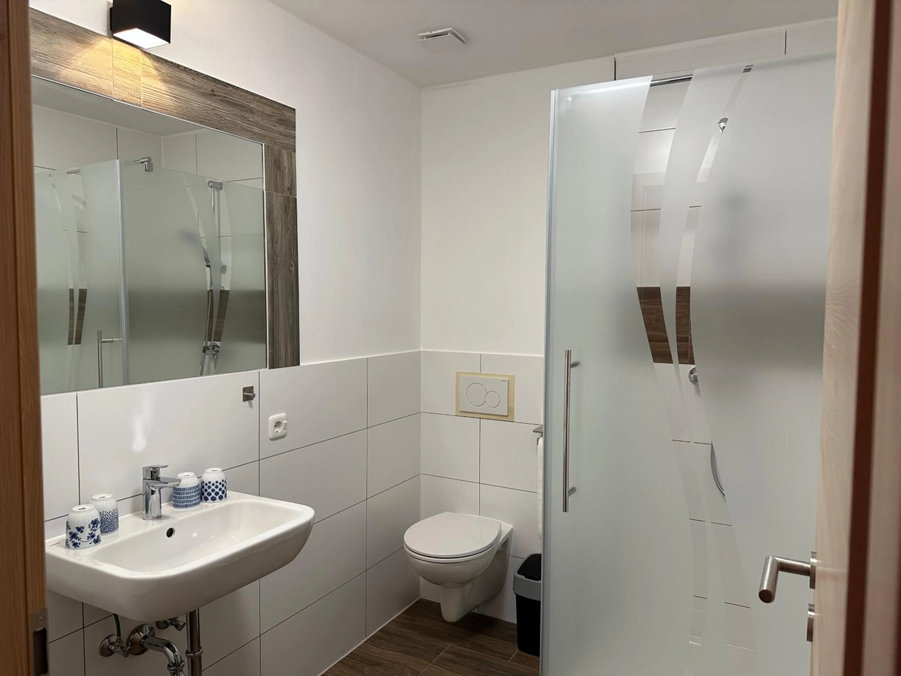 Shower in Maiers Hotel