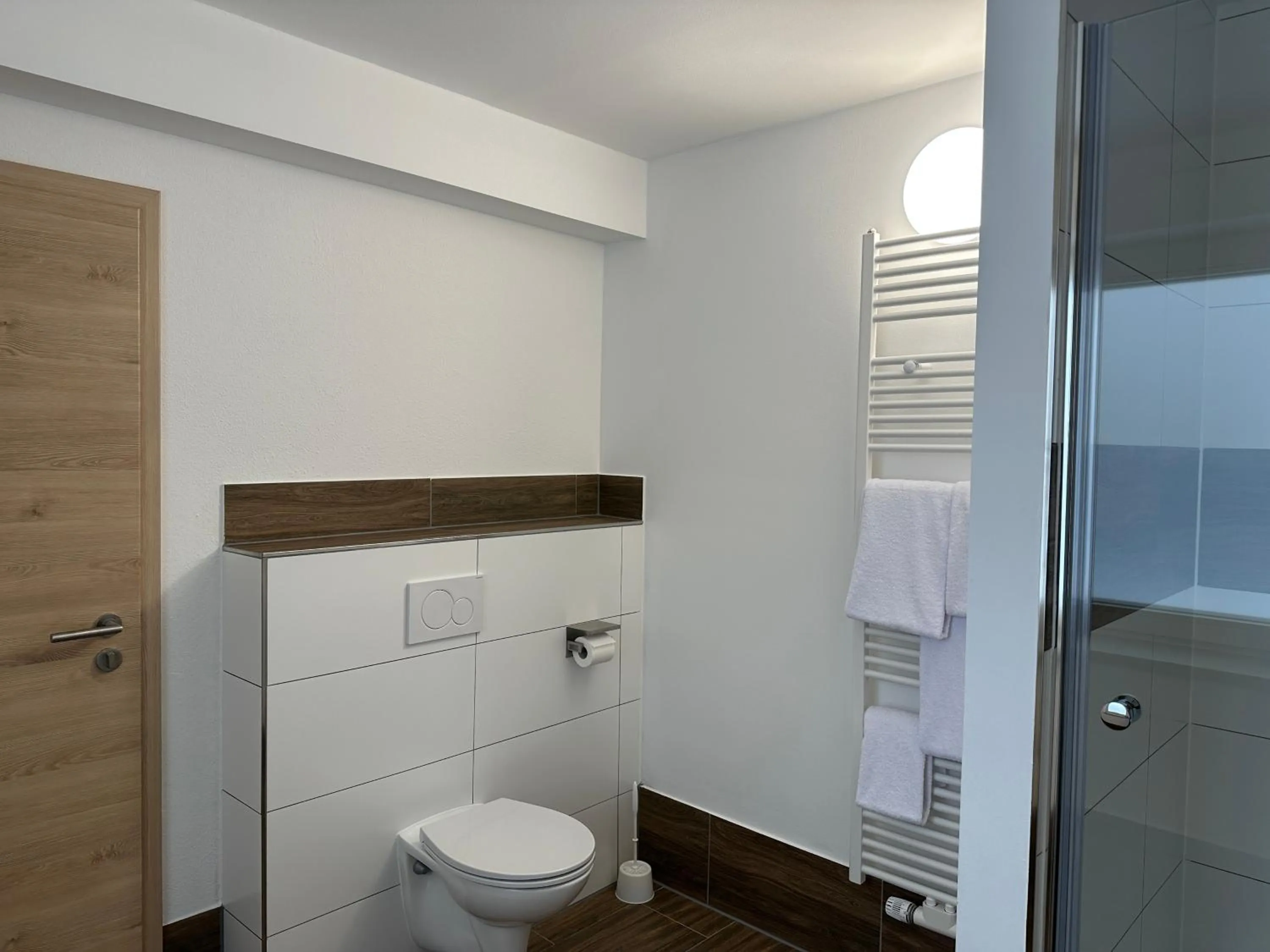 Shower in Maiers Hotel