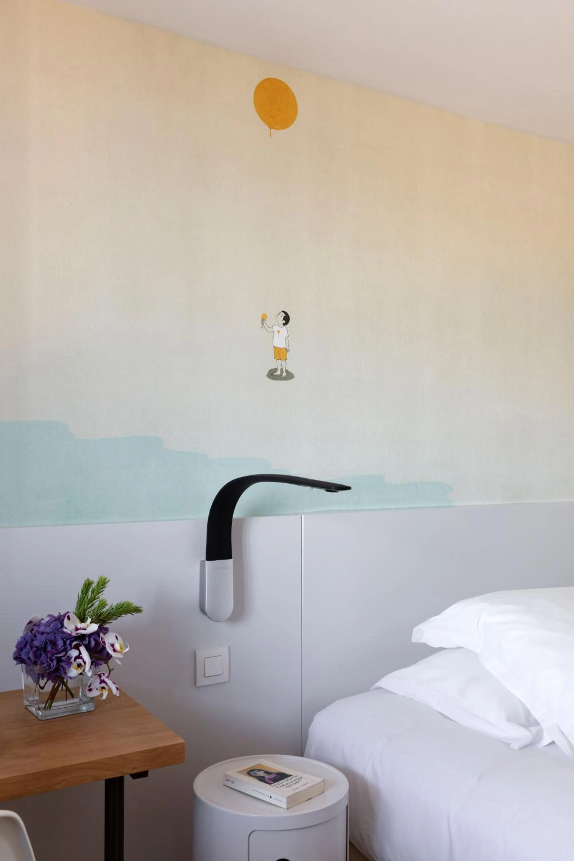 Decorative detail, Bed in Hotel Alcyon