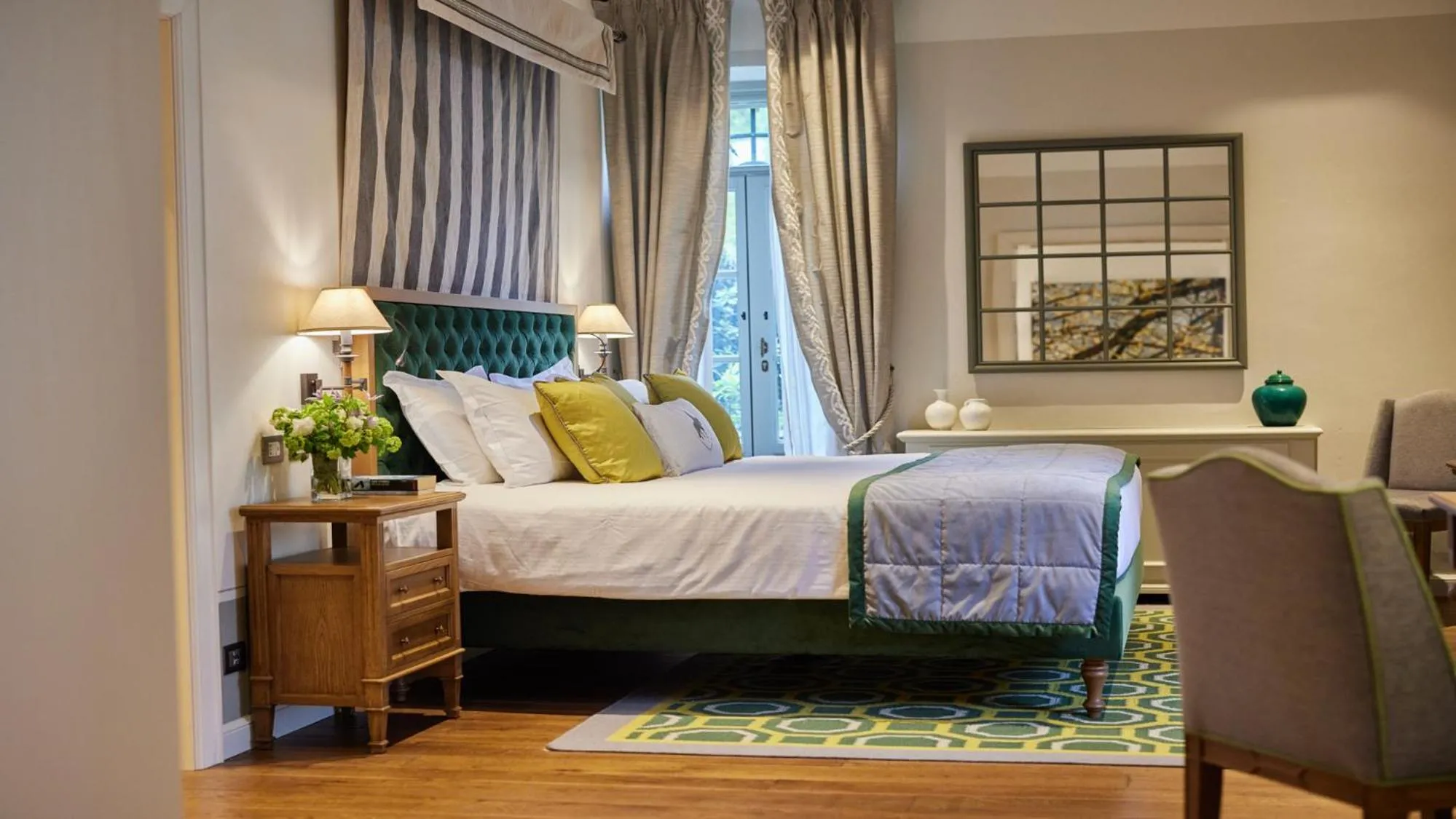 Bed in Borgo San Felice Resort