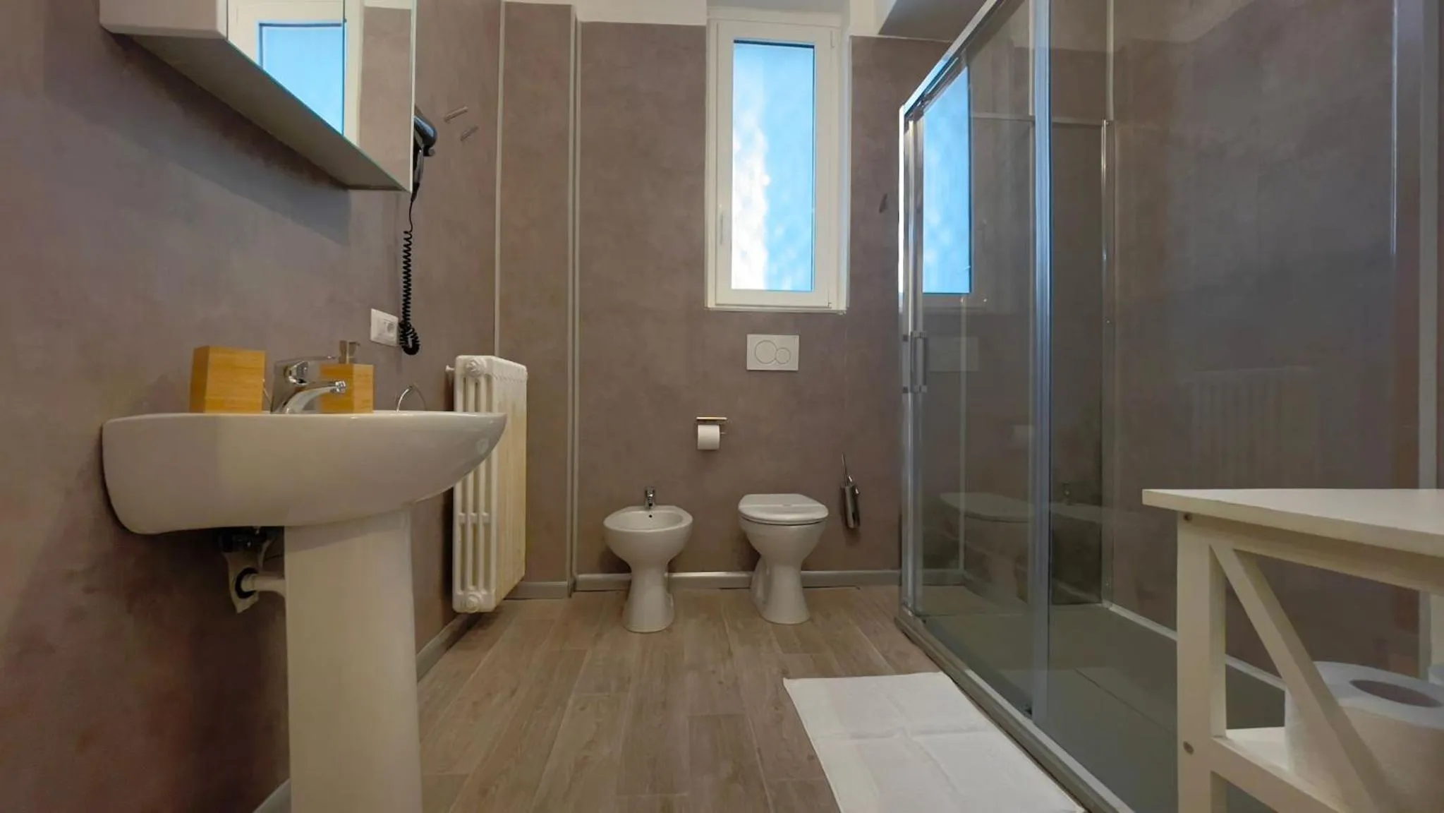 Shower in Cconforthotels R&B Gary House