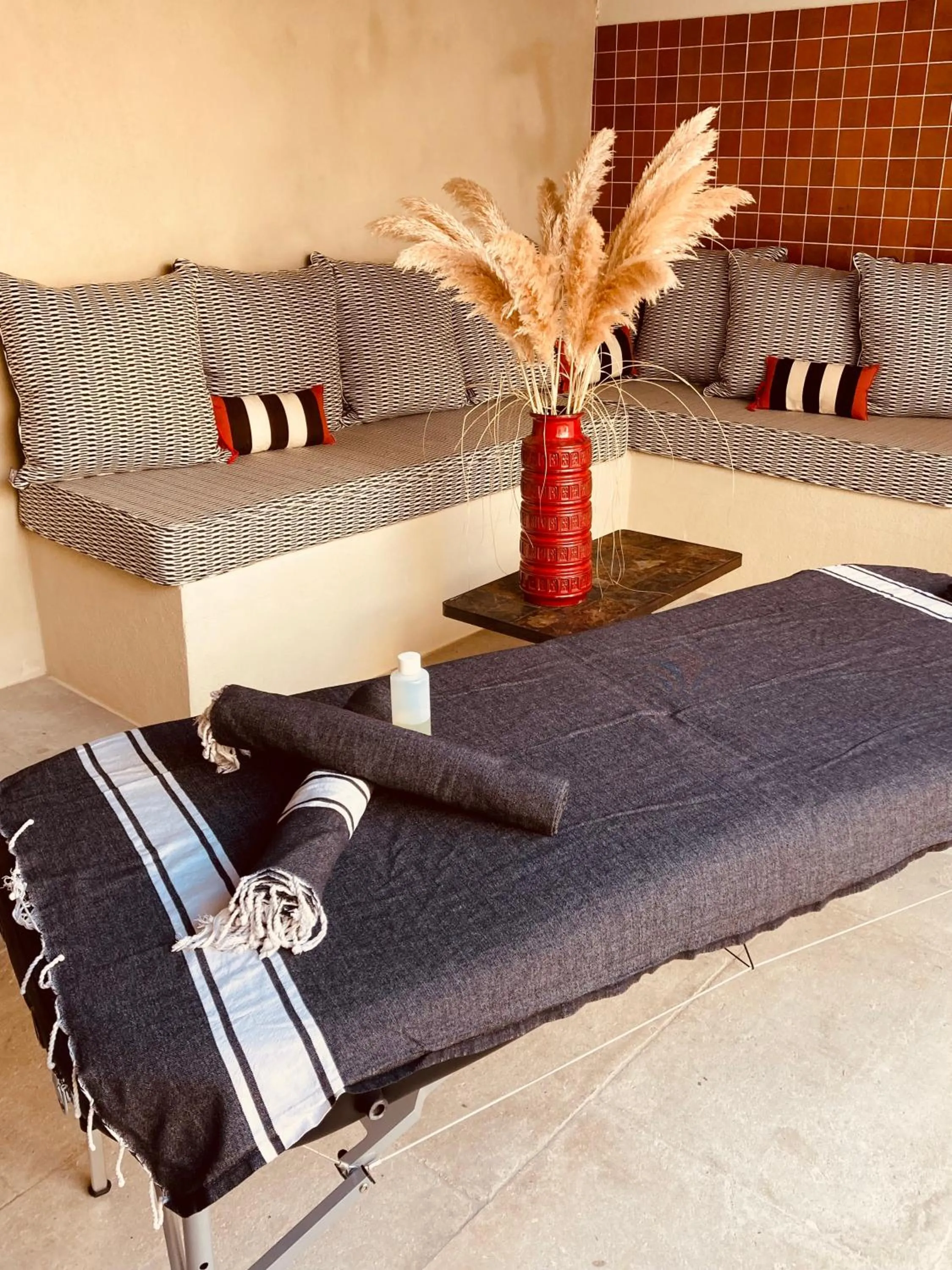 Massage, Bed in Marcelle en Camargue