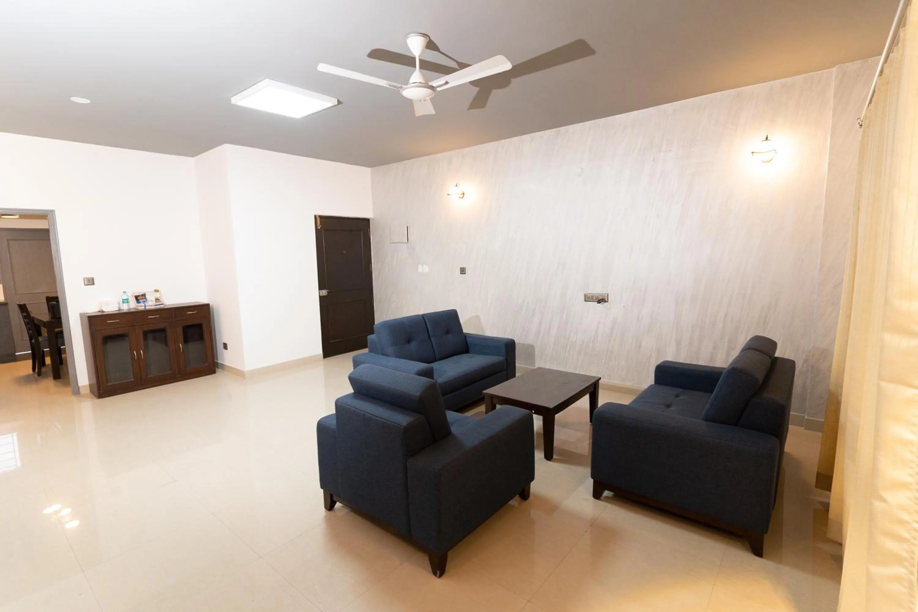 Living room in Regal Business Suites