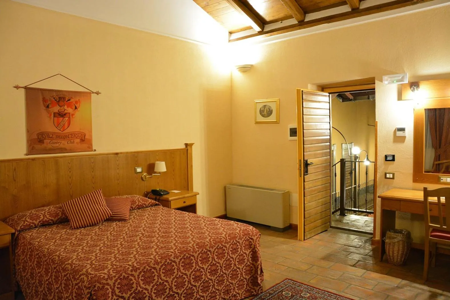 Photo of the whole room, Bed in Casale Certosa