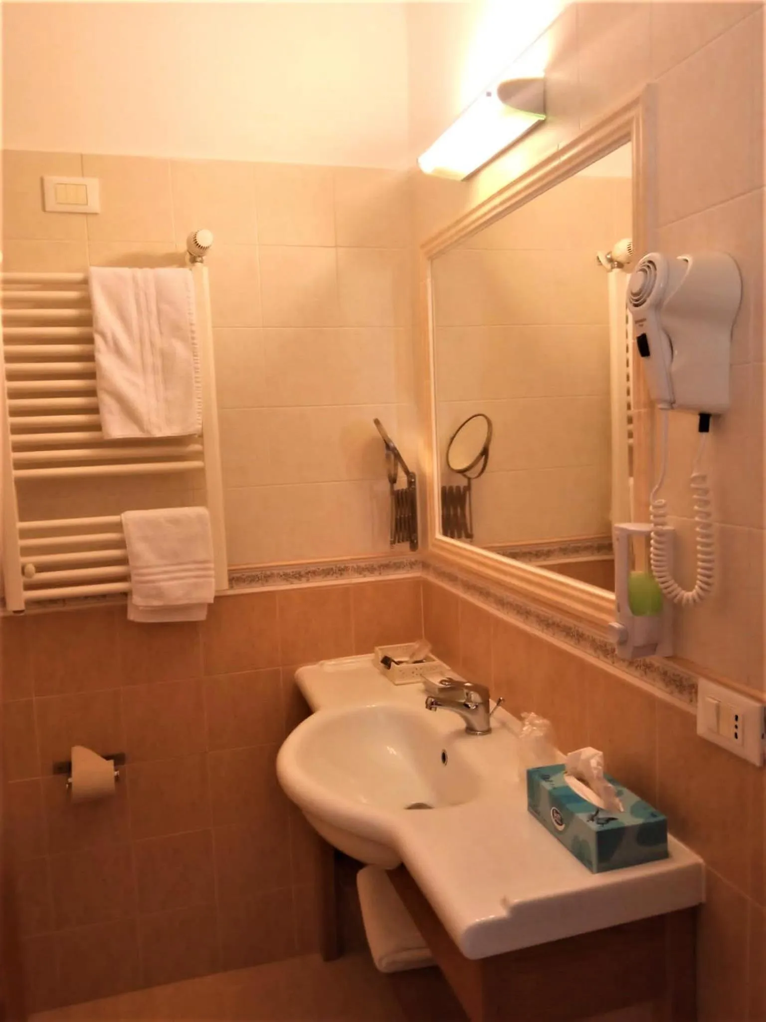 Bathroom in Casale Certosa