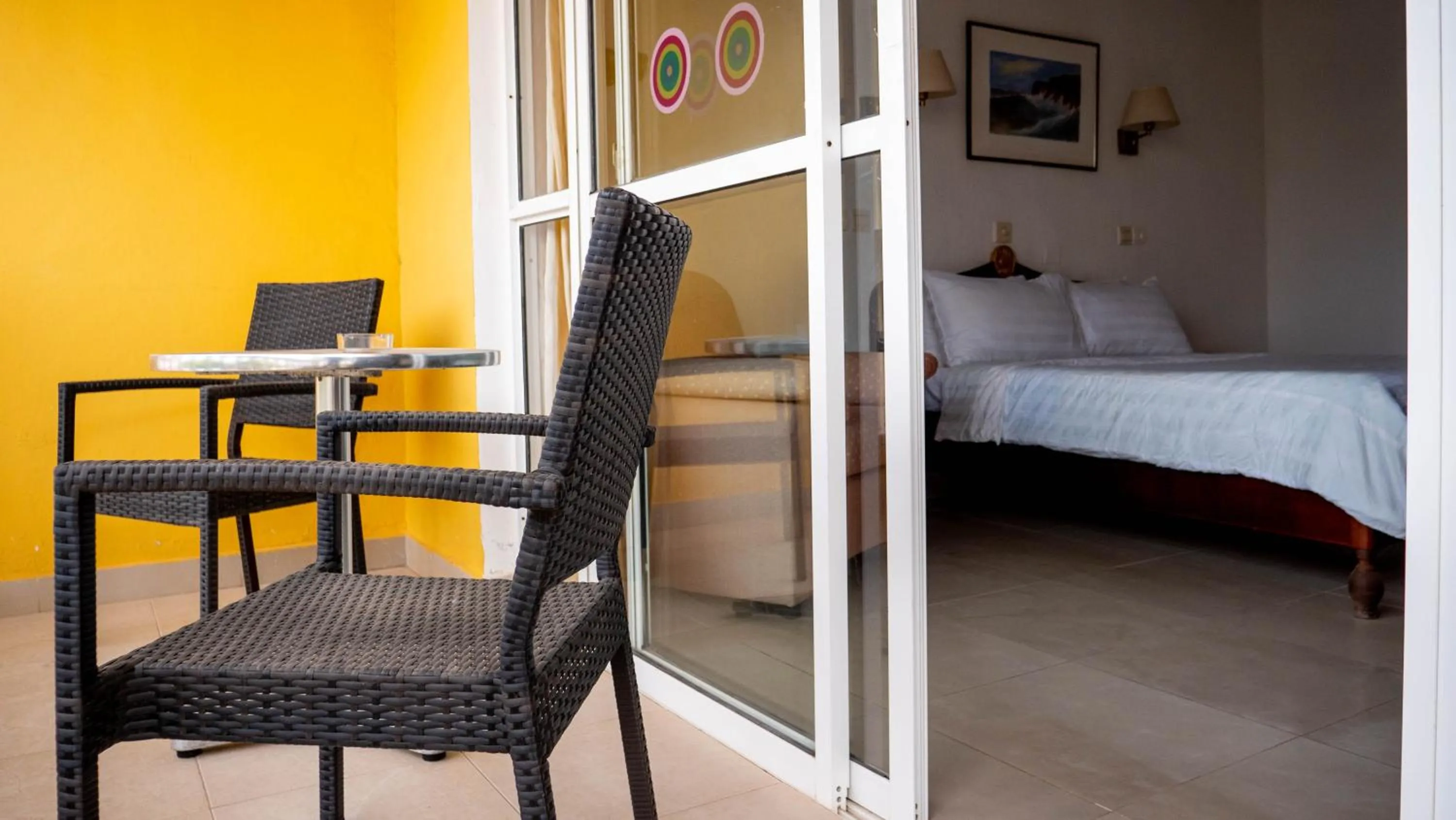 Balcony/Terrace, Bed in Cape Point Hotel