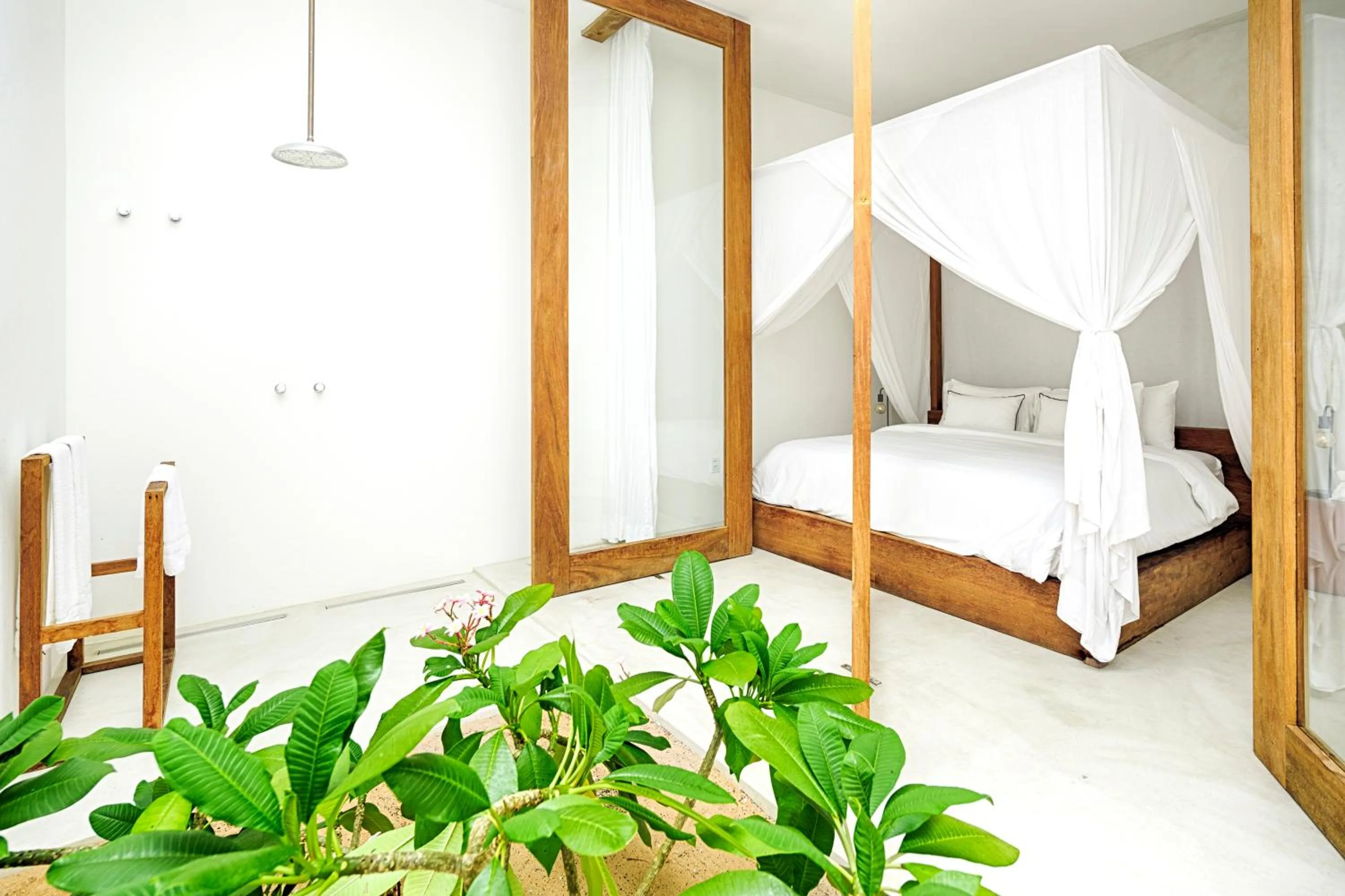 Photo of the whole room, Bed in KA BRU 1100 Boutique Hotel