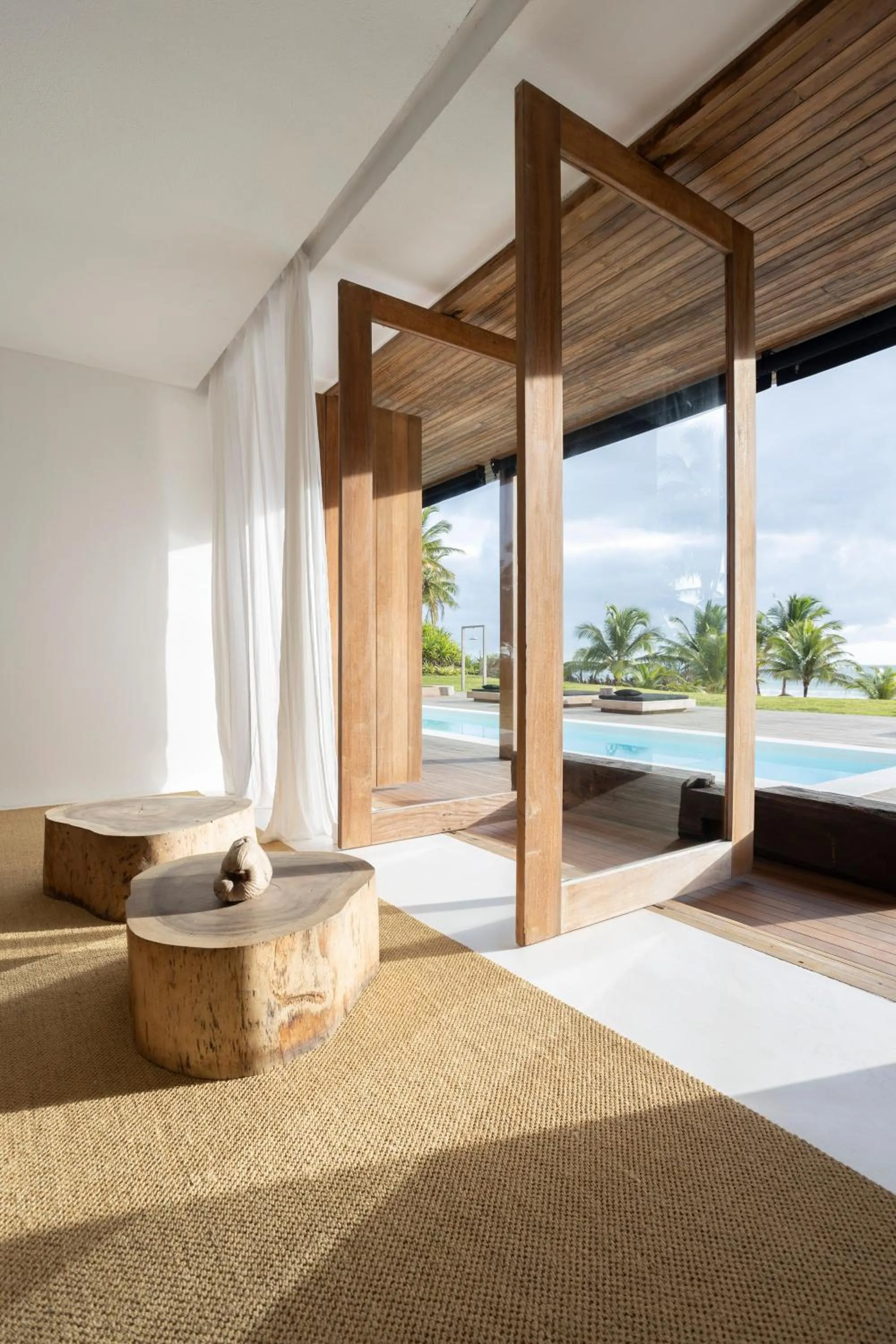 Pool view, Bed in KA BRU 1100 Boutique Hotel