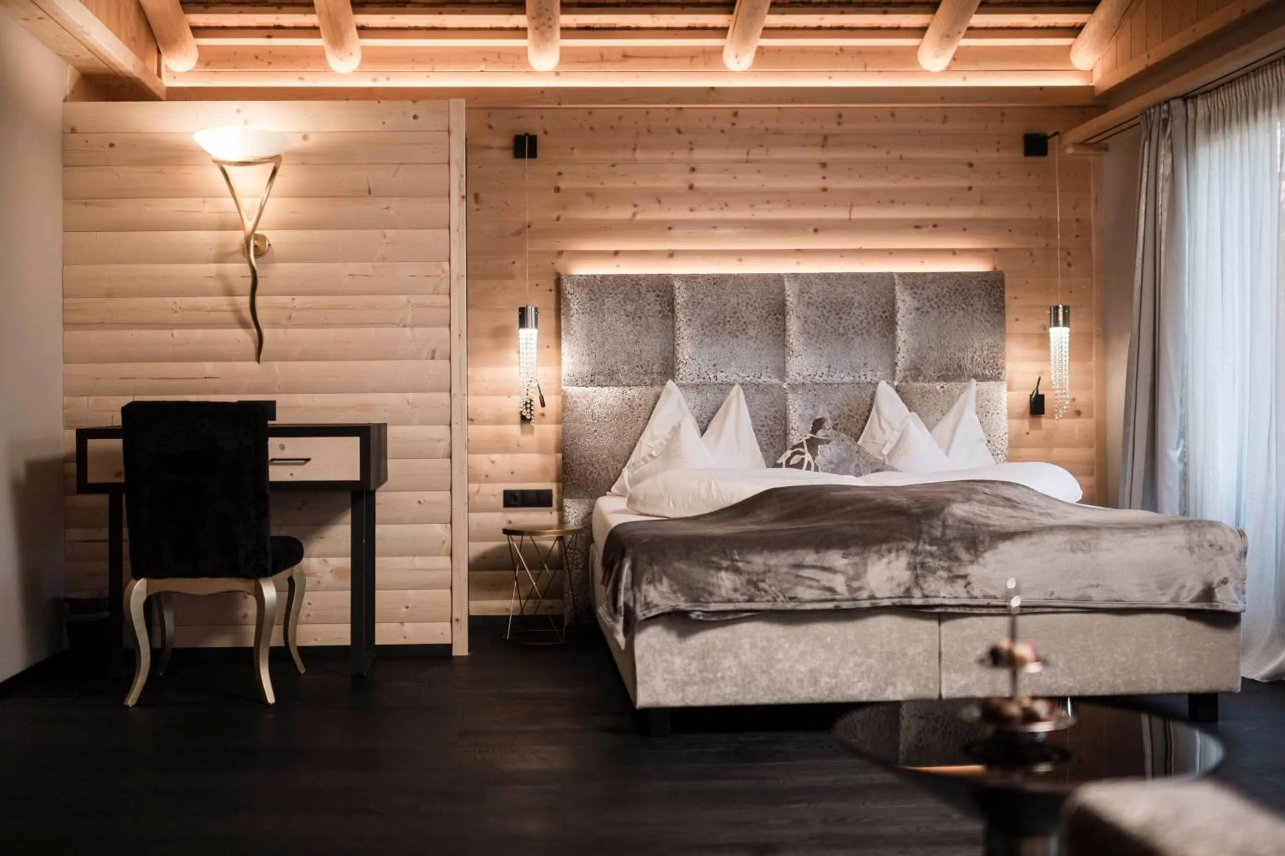 Bed in Hotel Rosa Eco Alpine Spa