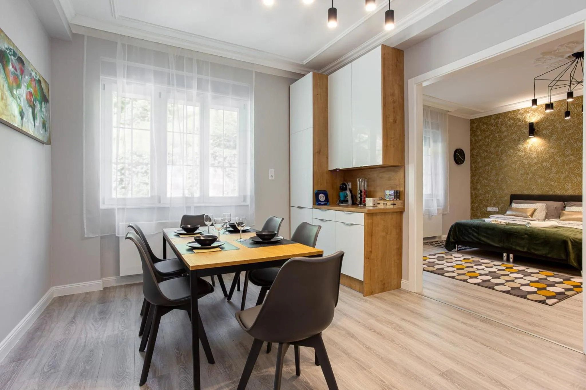 Buda Castle Serpentine Apartments