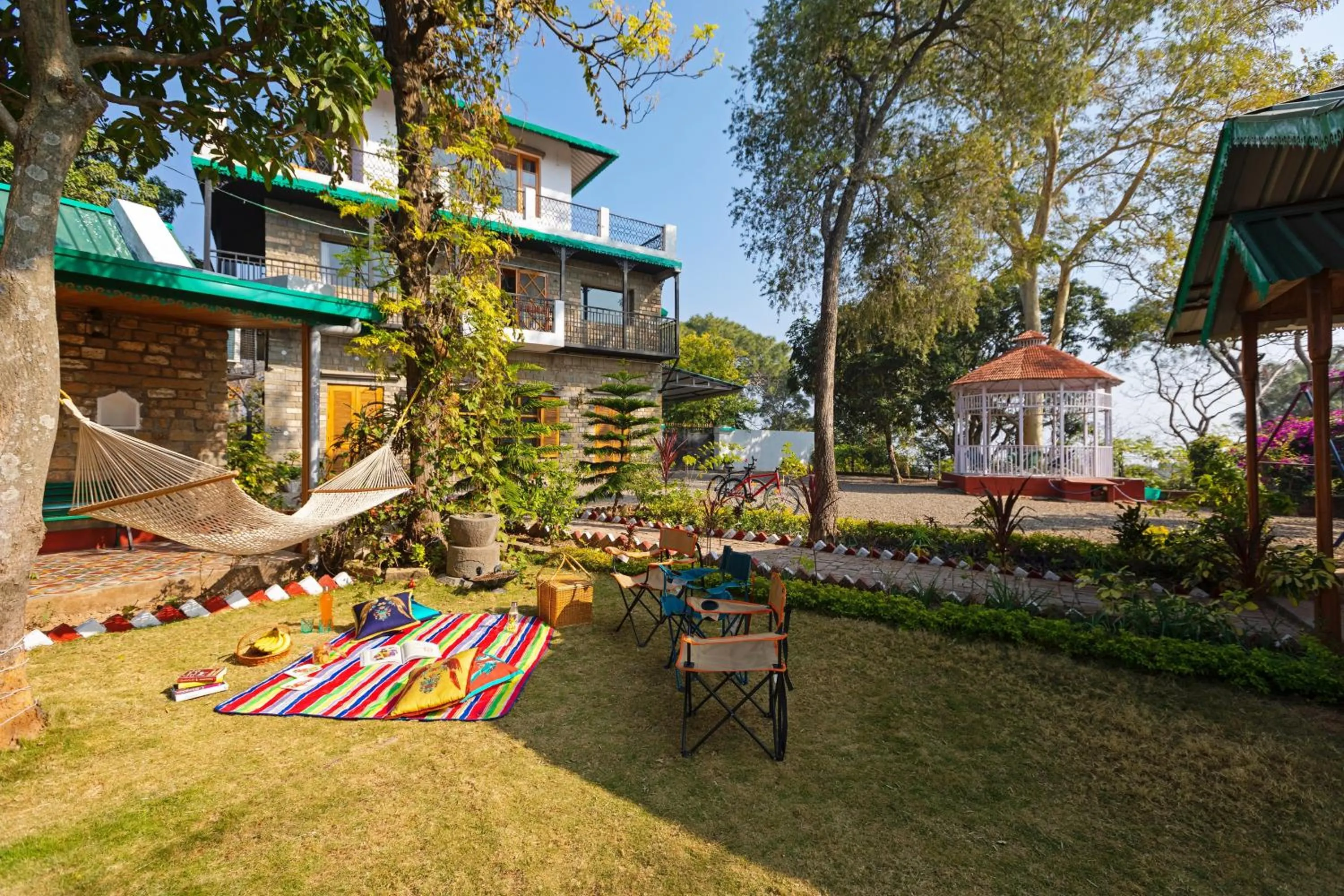 Garden view in Seclude Nahan, Bantony Cottage