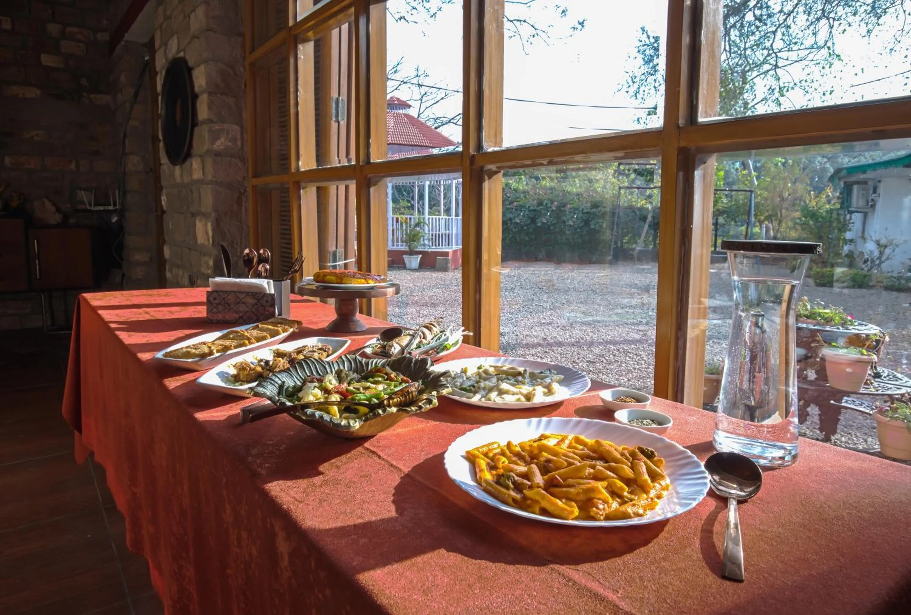 Dining area in Seclude Nahan, Bantony Cottage