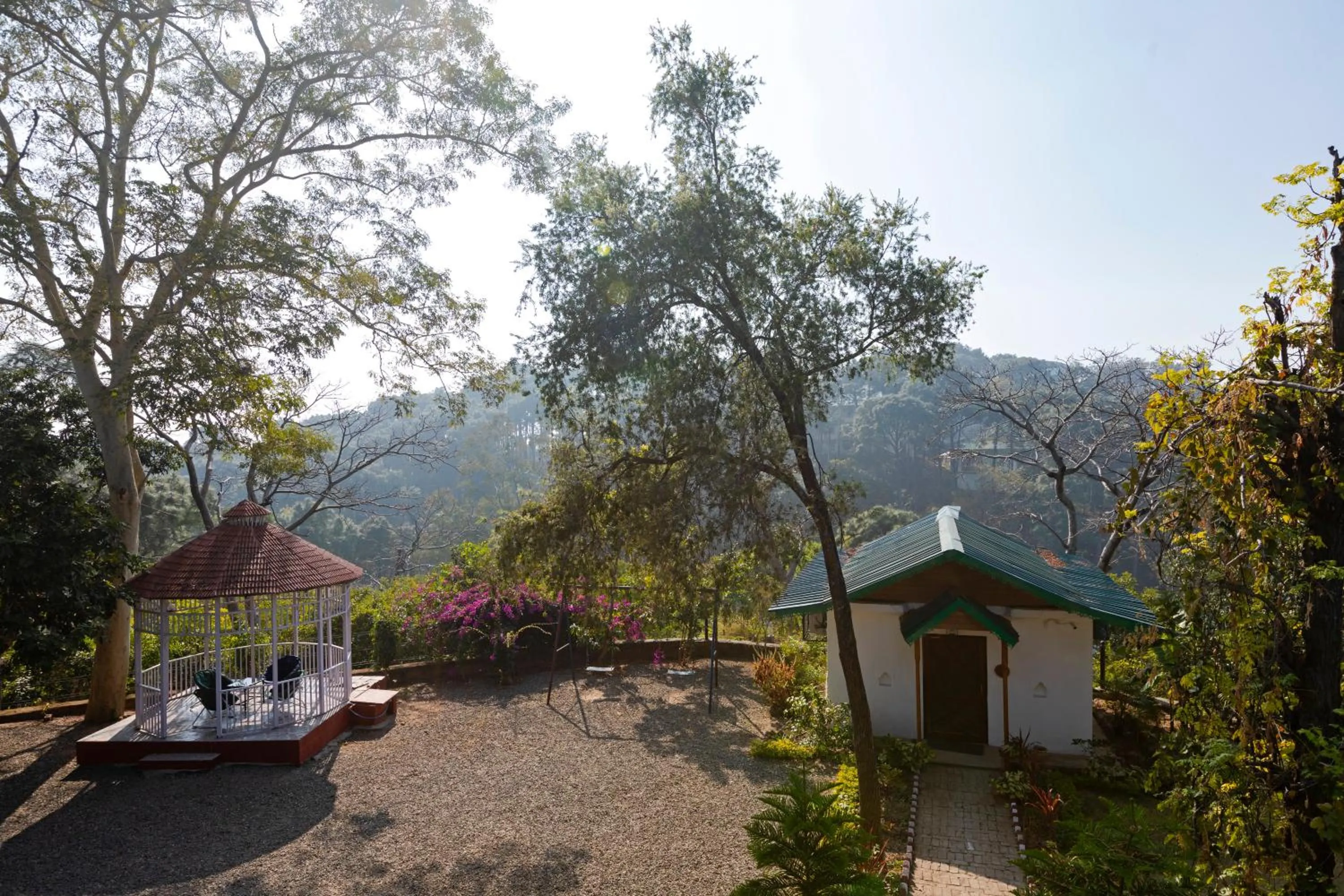 Garden view in Seclude Nahan, Bantony Cottage