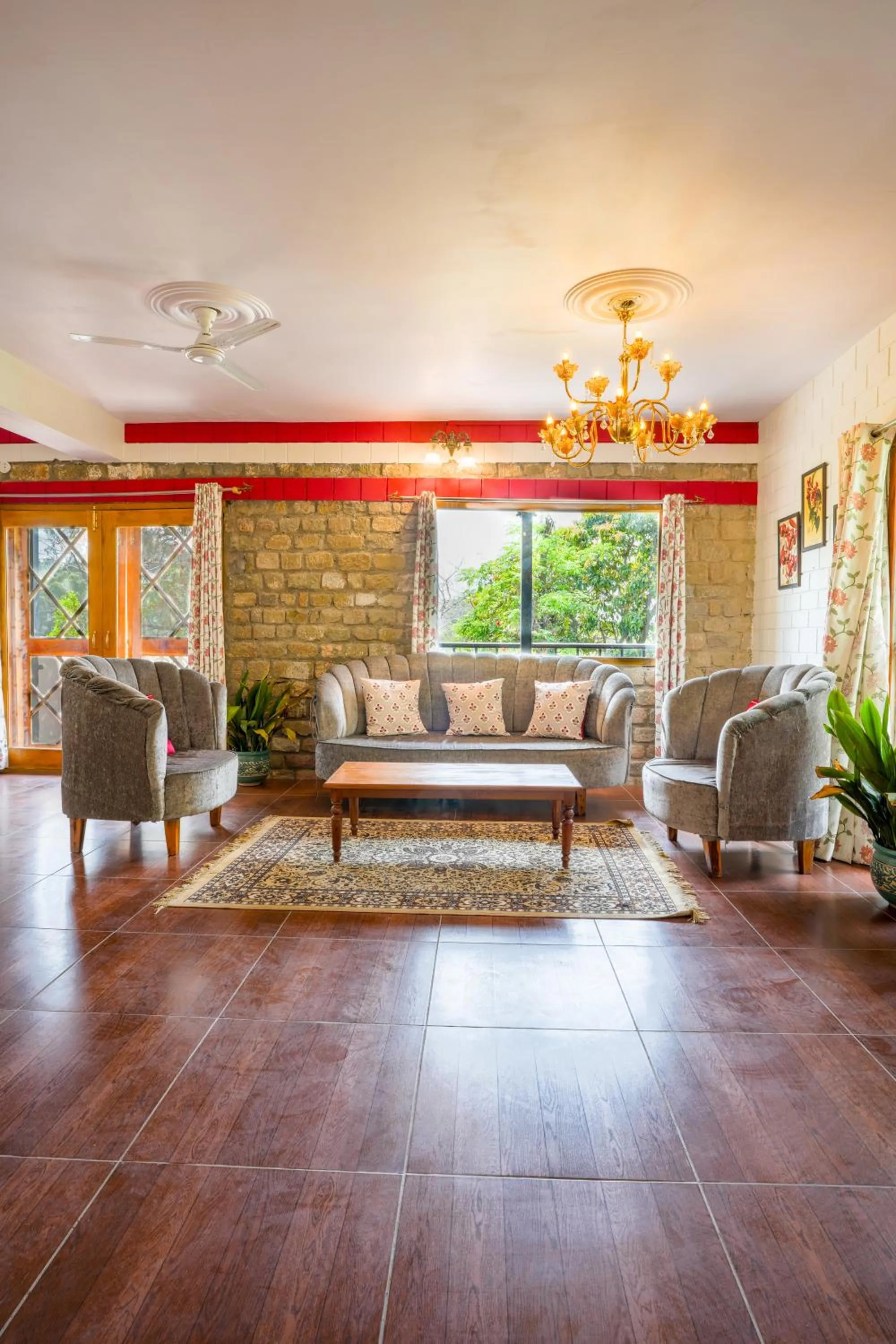 Living room in Seclude Nahan, Bantony Cottage