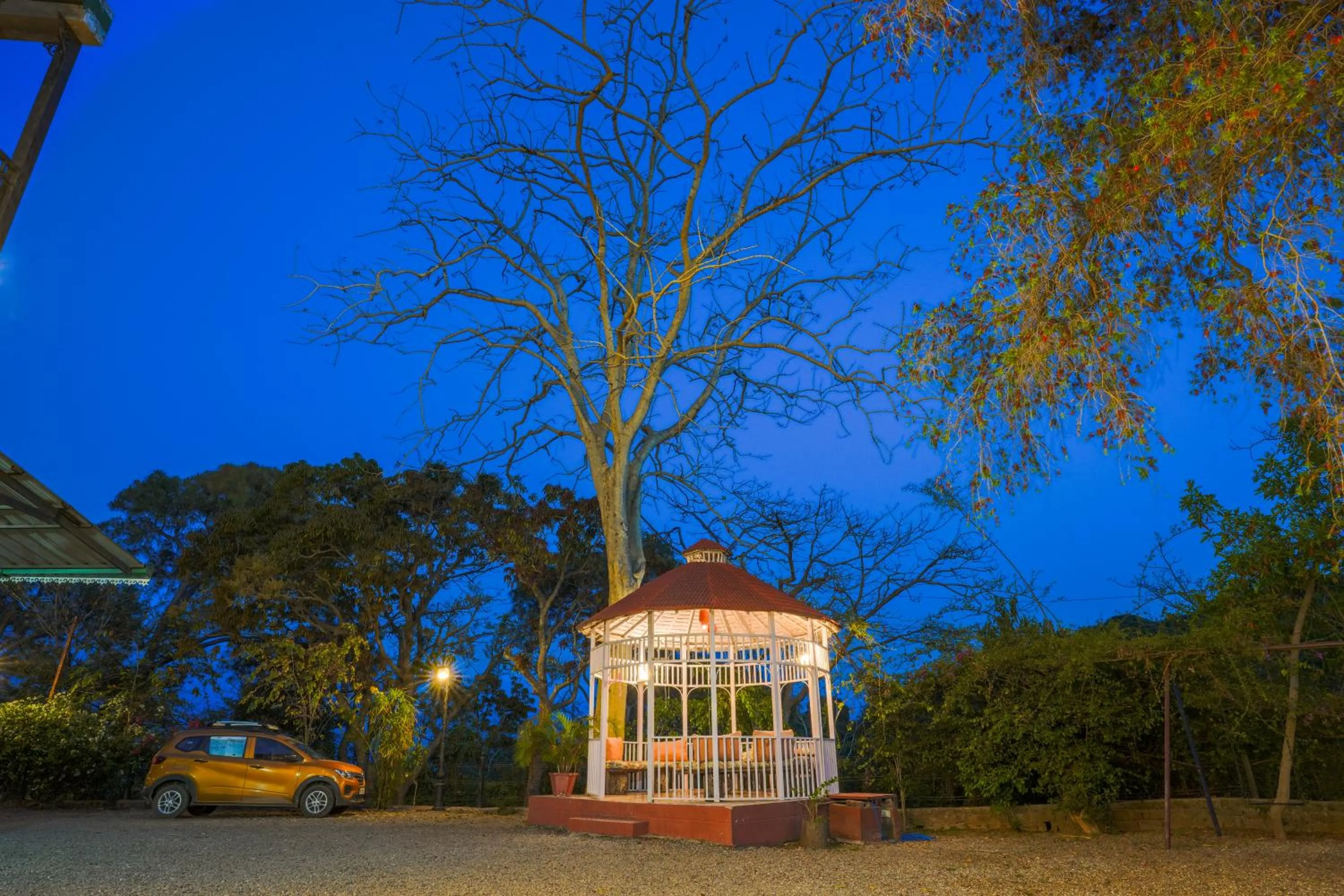 Property building in Seclude Nahan, Bantony Cottage