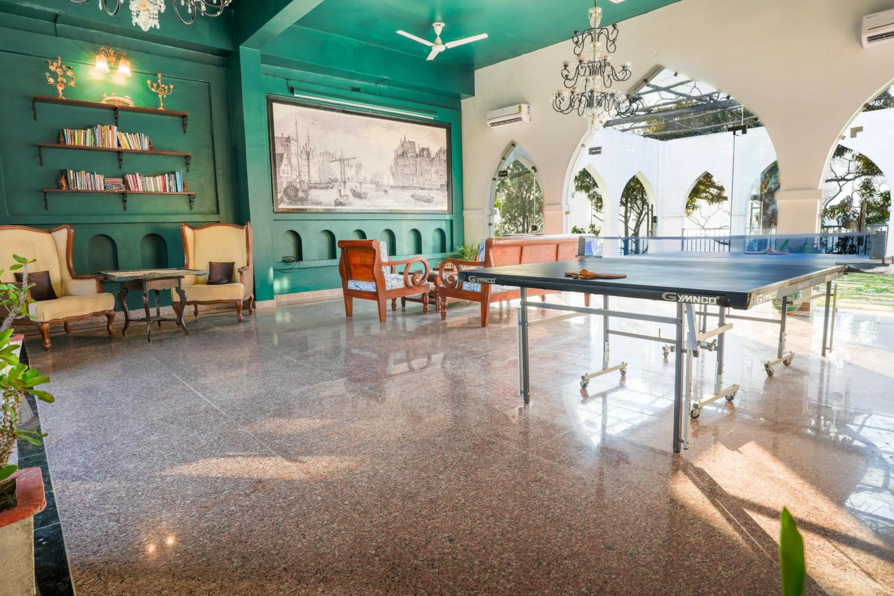 Table tennis in Seclude Nahan, Bantony Cottage