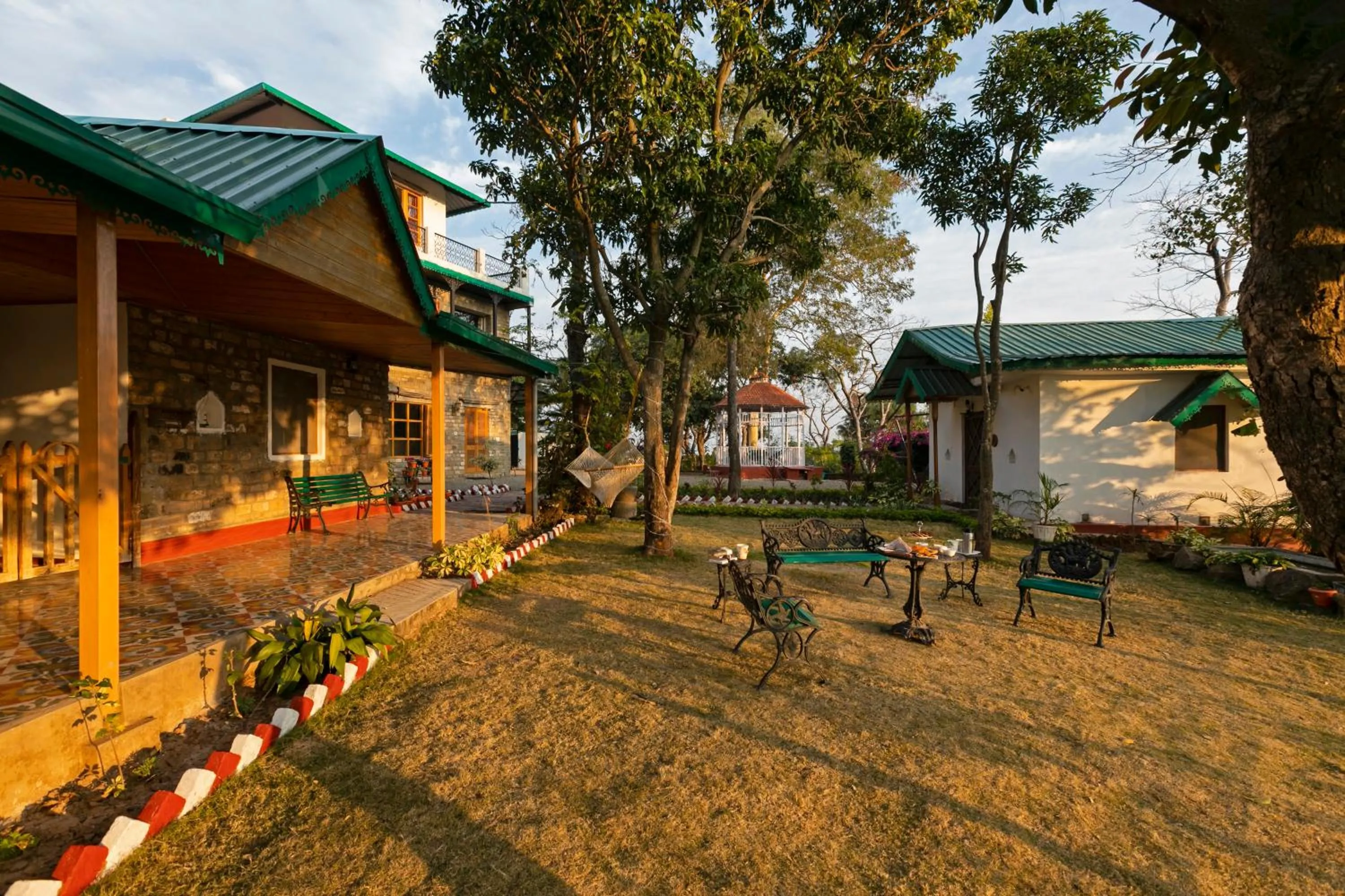 Property building in Seclude Nahan, Bantony Cottage