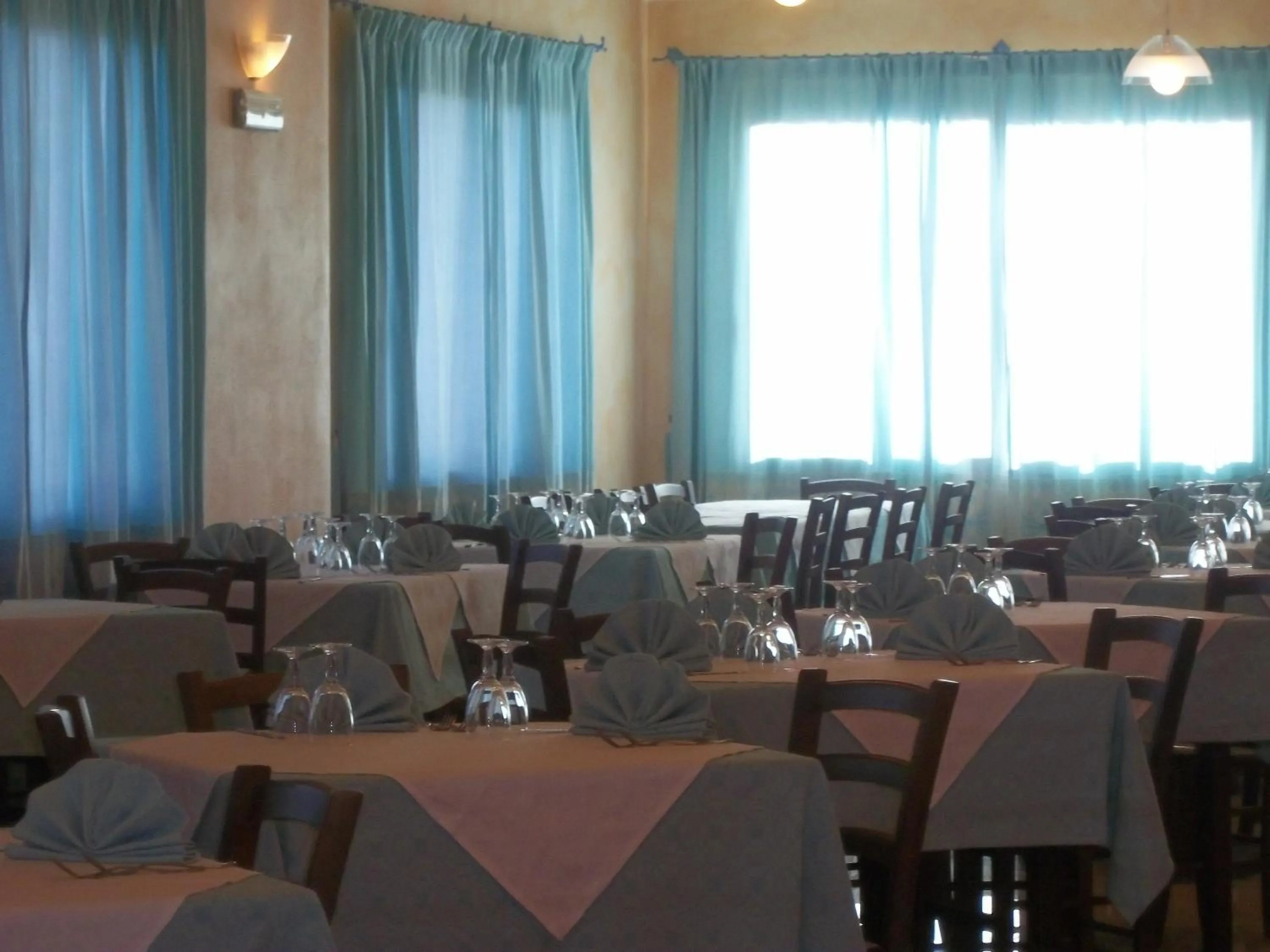 Lounge or bar in Hotel Baia Marina