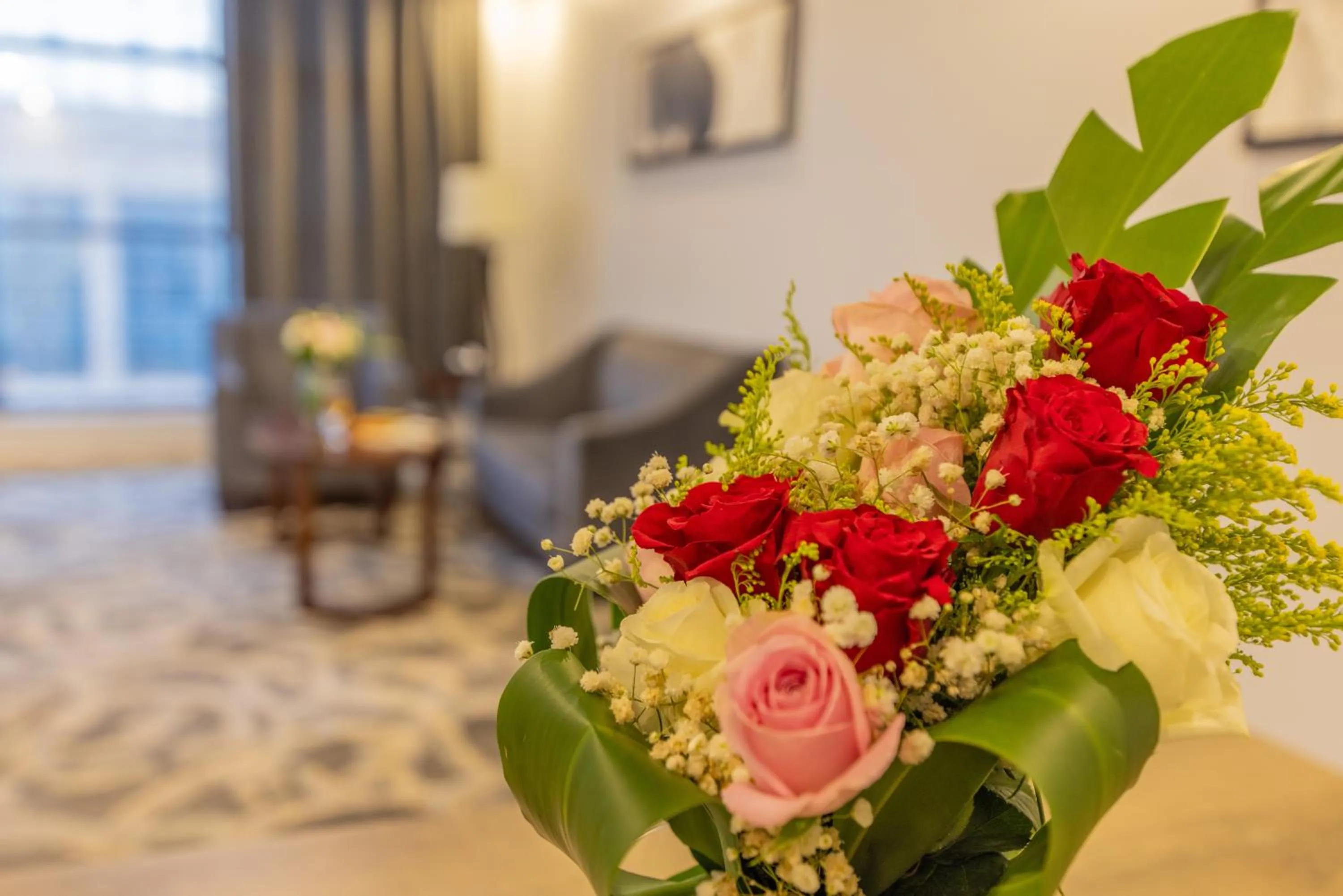 Seating area in Laten Suites Al Salim Plaza