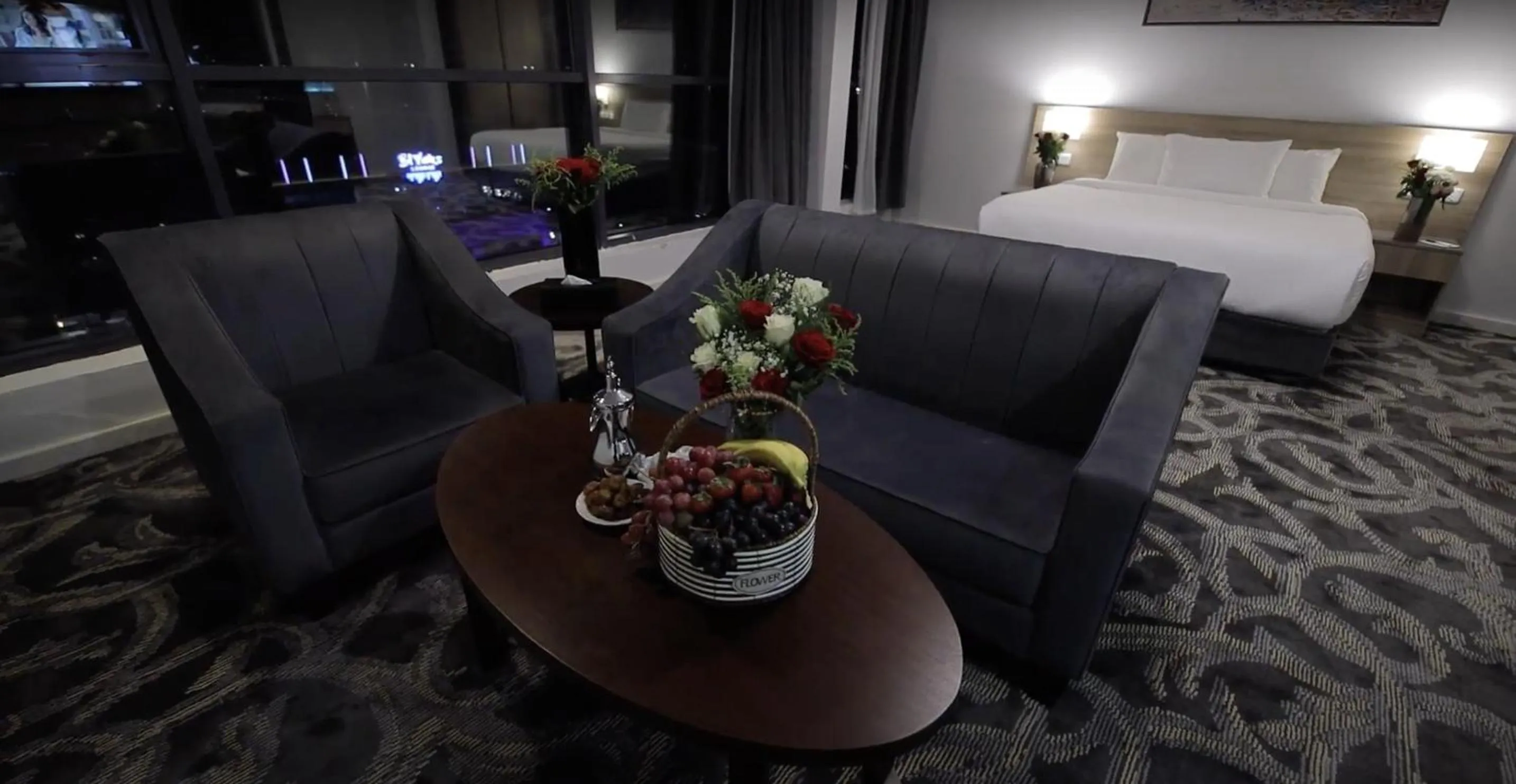 Bed in Laten Suites Al Salim Plaza