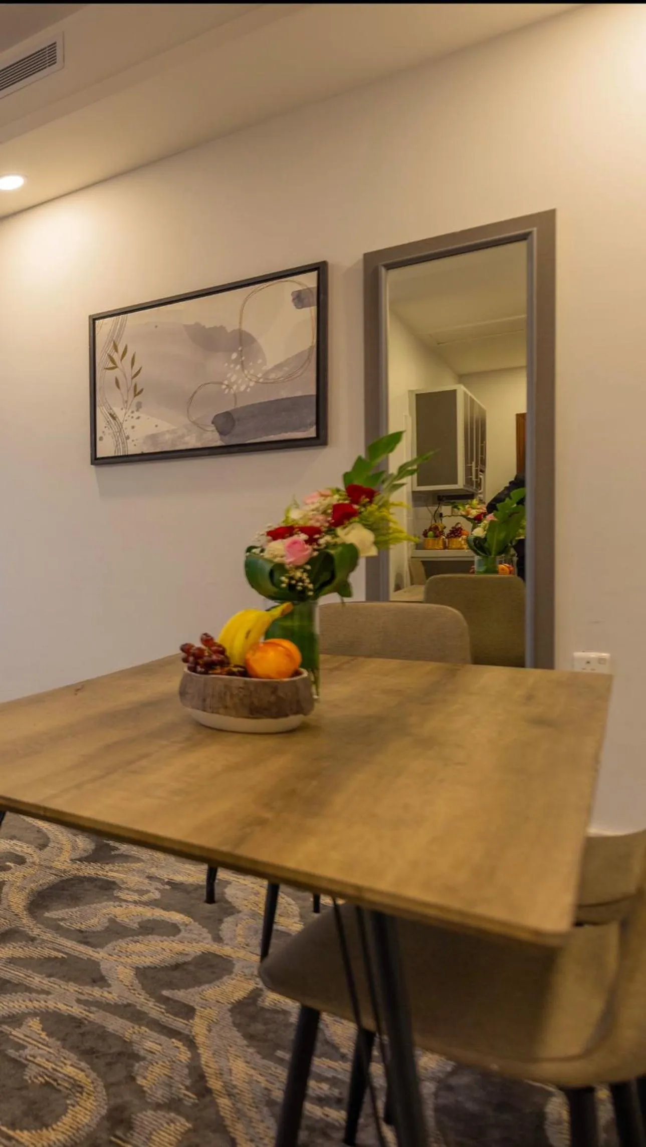 Dining area in Laten Suites Al Salim Plaza