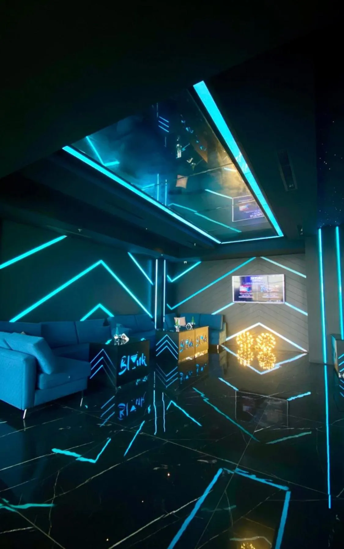 Lounge or bar in Laten Suites Al Salim Plaza