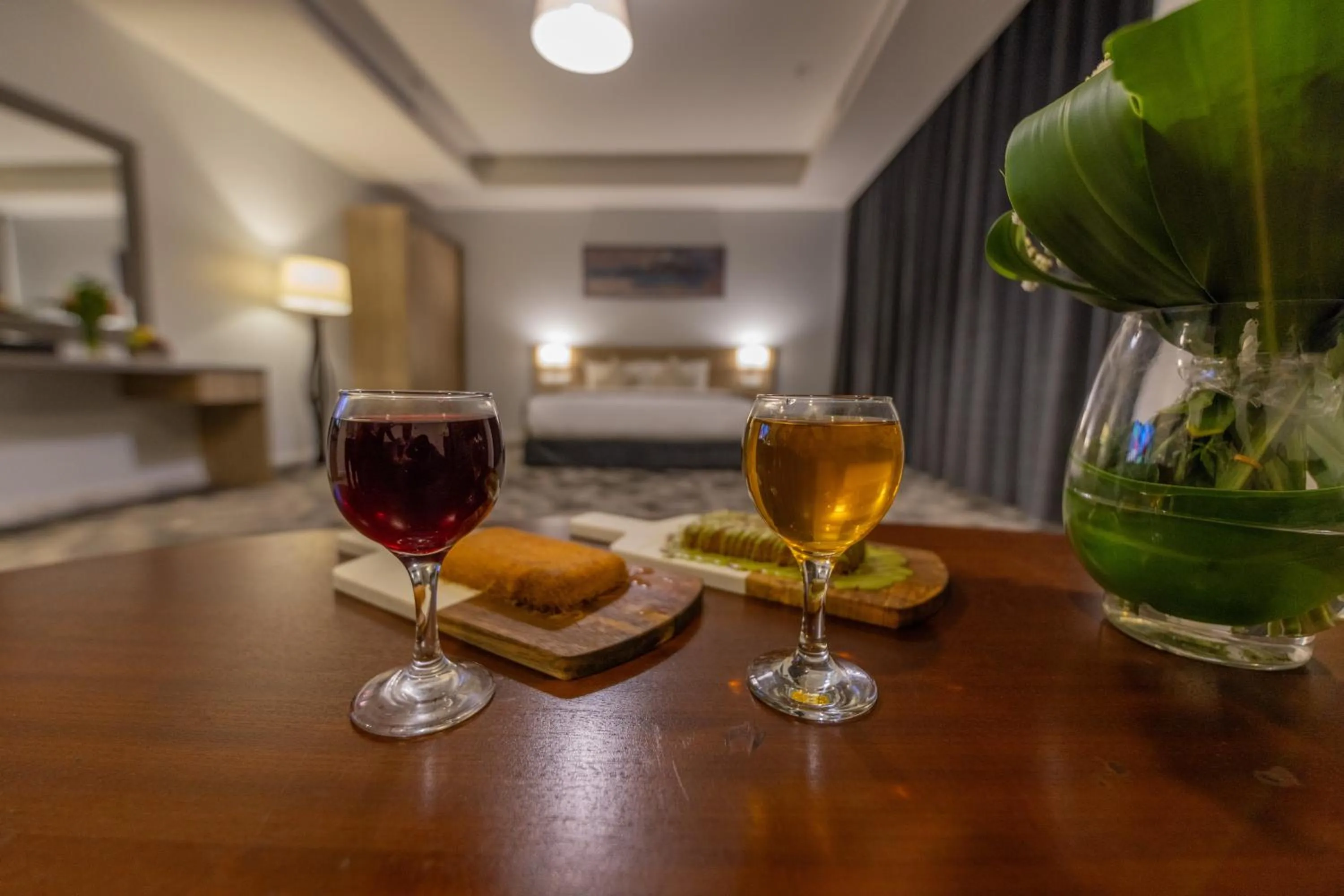 Drinks in Laten Suites Al Salim Plaza