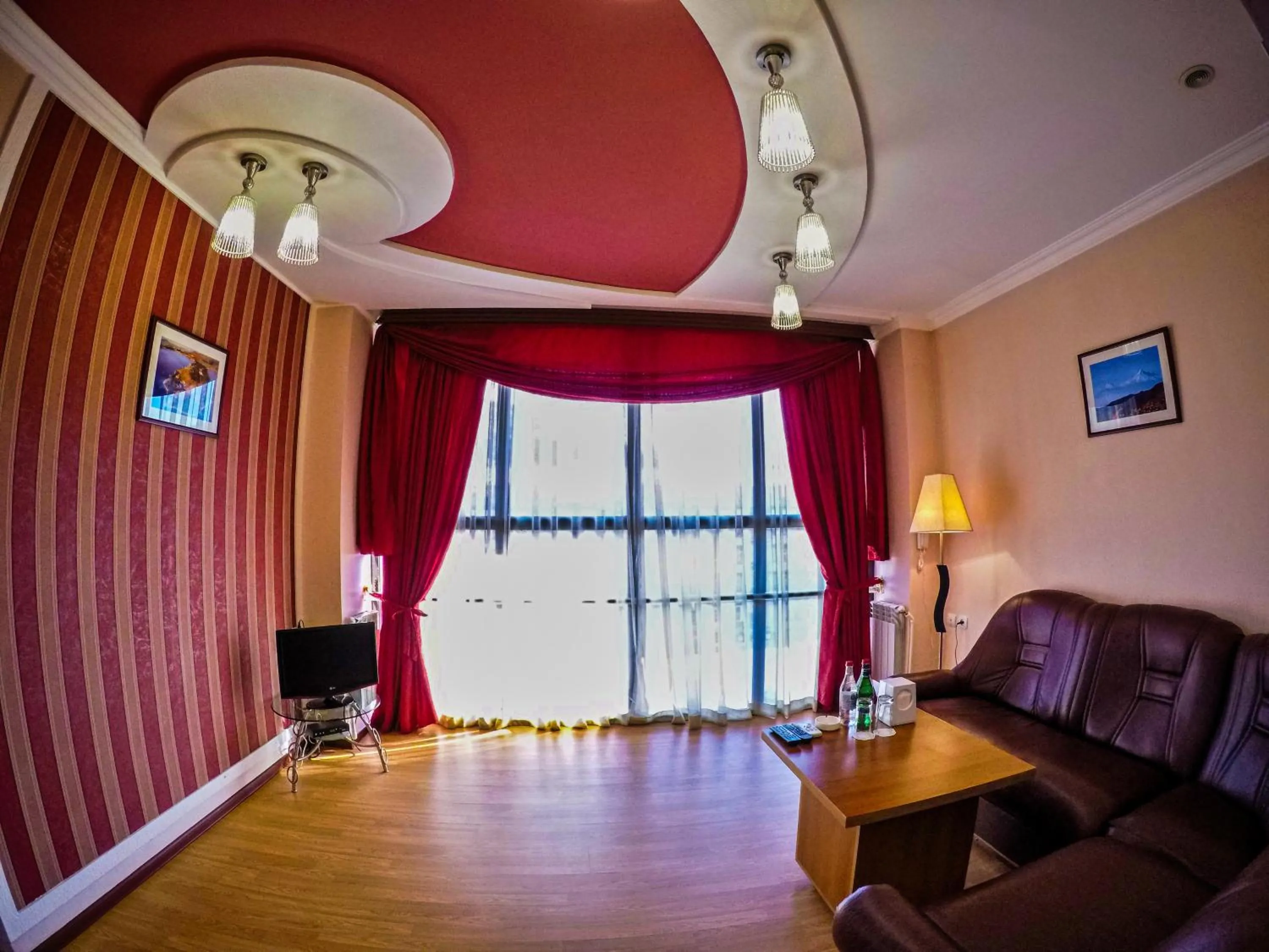 Suite in Vayk Hotel
