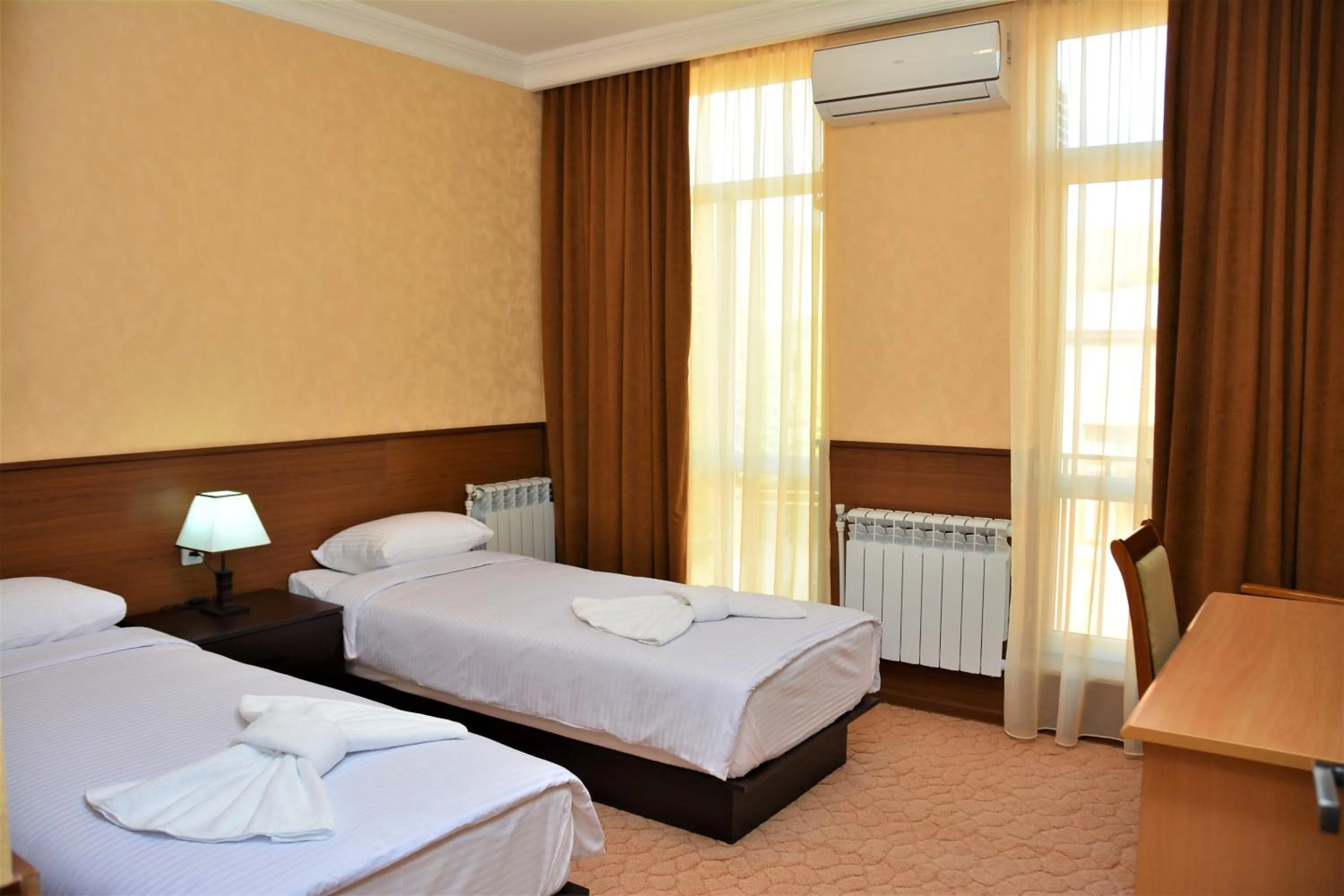 Comfort Twin Room in Vayk Hotel