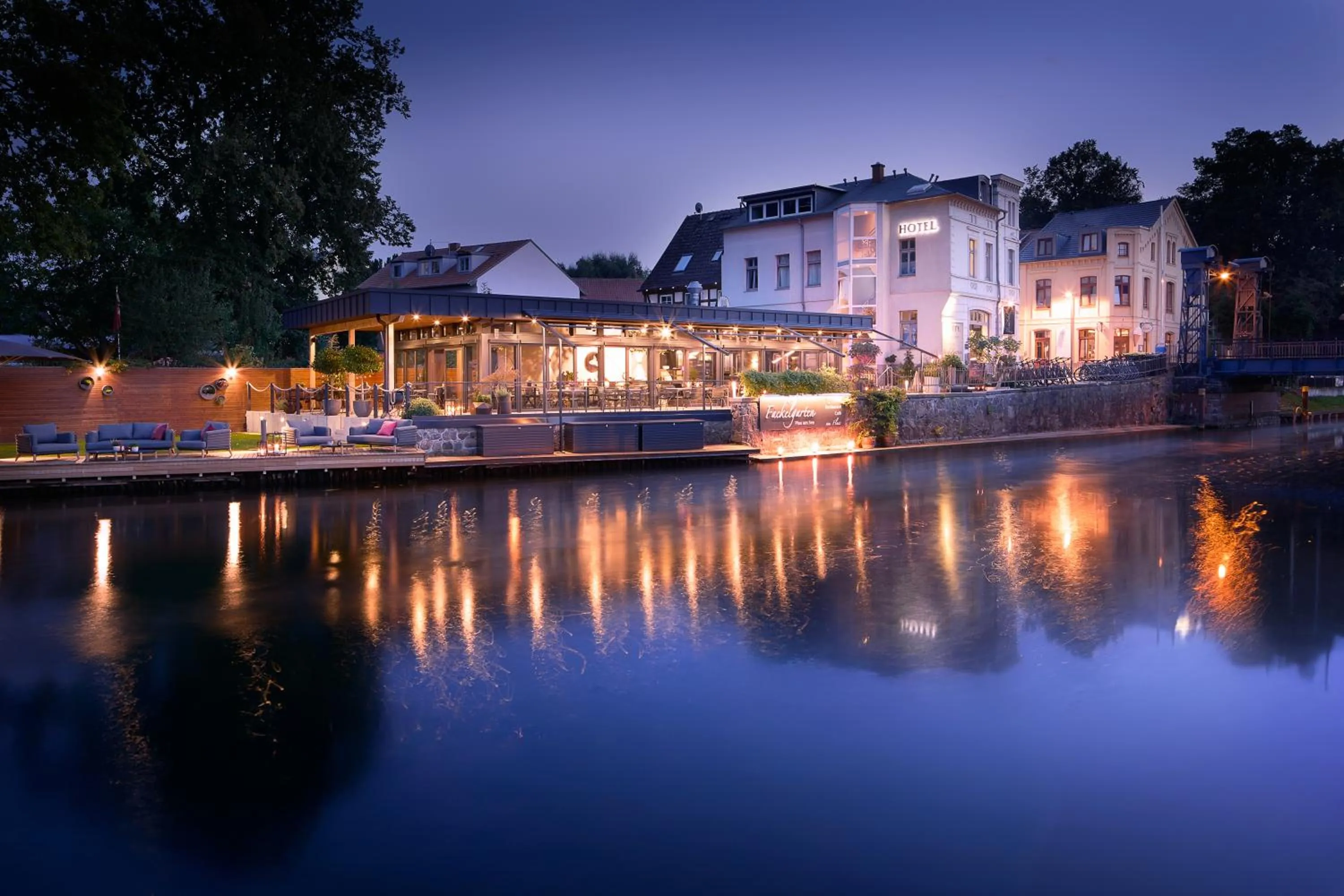 Property building in Hotel & Restaurant Fackelgarten Plau am See