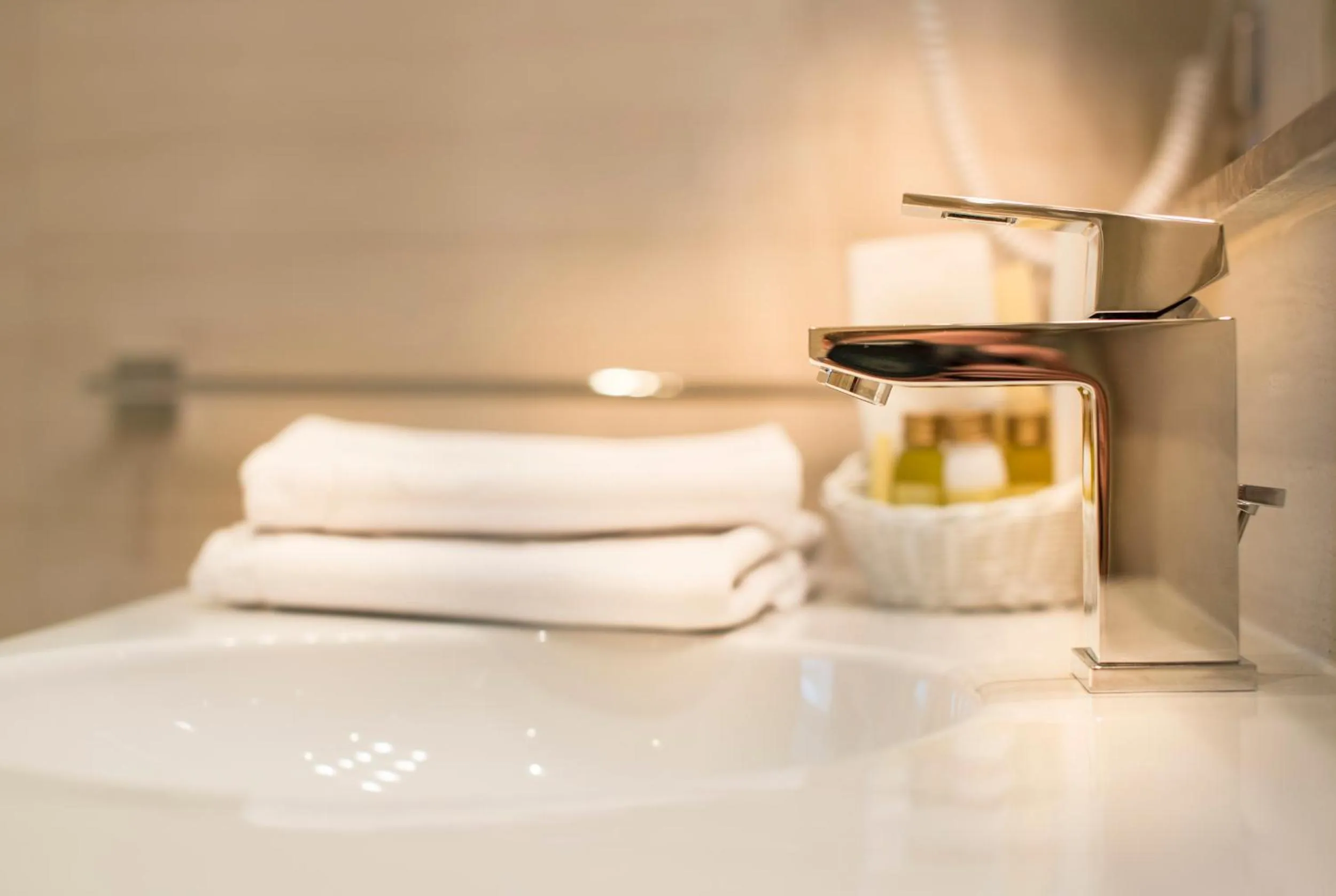 Bathroom, Bed in Residence Bellevue