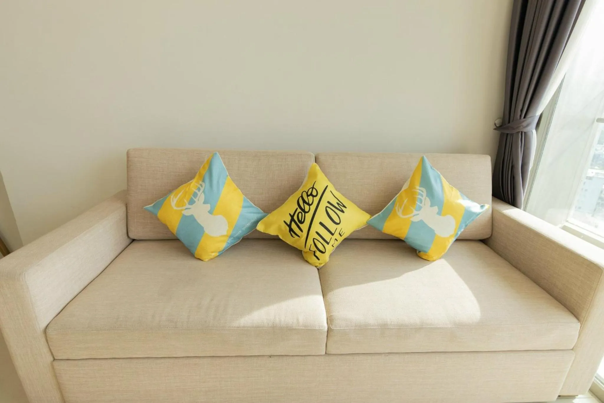 Living room in Ken's House -The Sóng Condotel Vũng Tàu