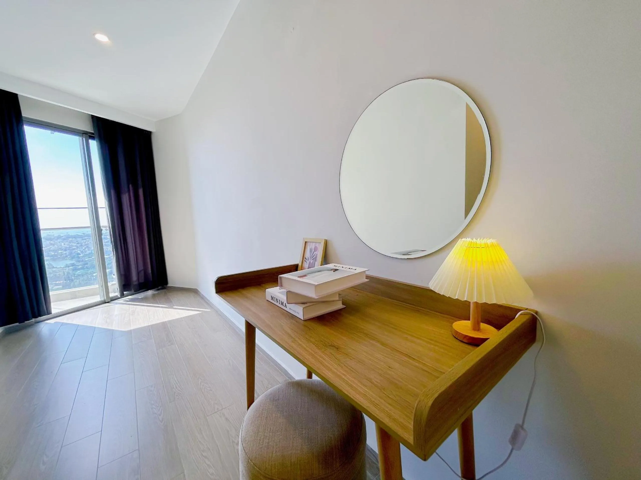 hair dresser in Ken's House -The Sóng Condotel Vũng Tàu