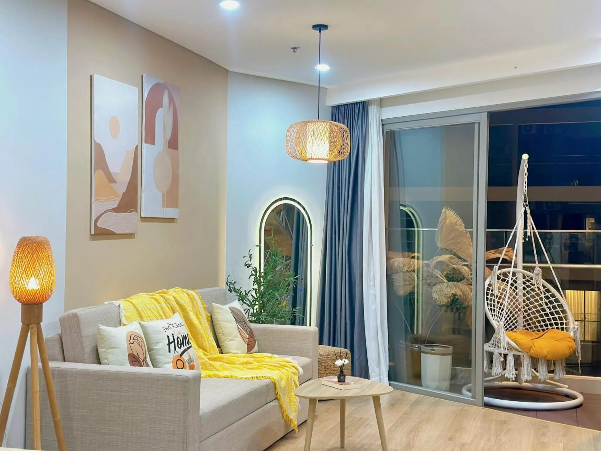 Living room in Ken's House -The Sóng Condotel Vũng Tàu