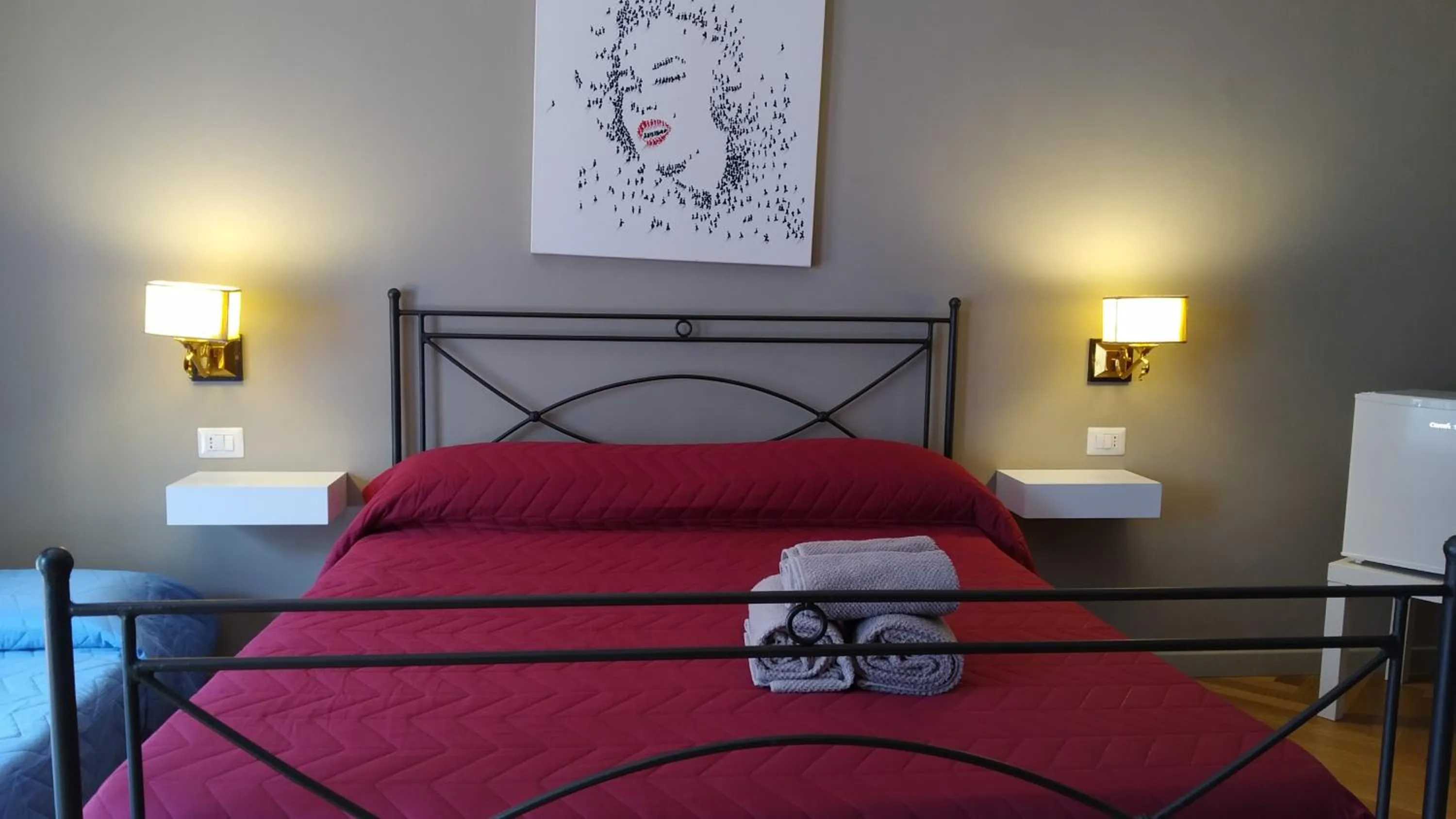 Bed in Cconforthotels Suite&Chic