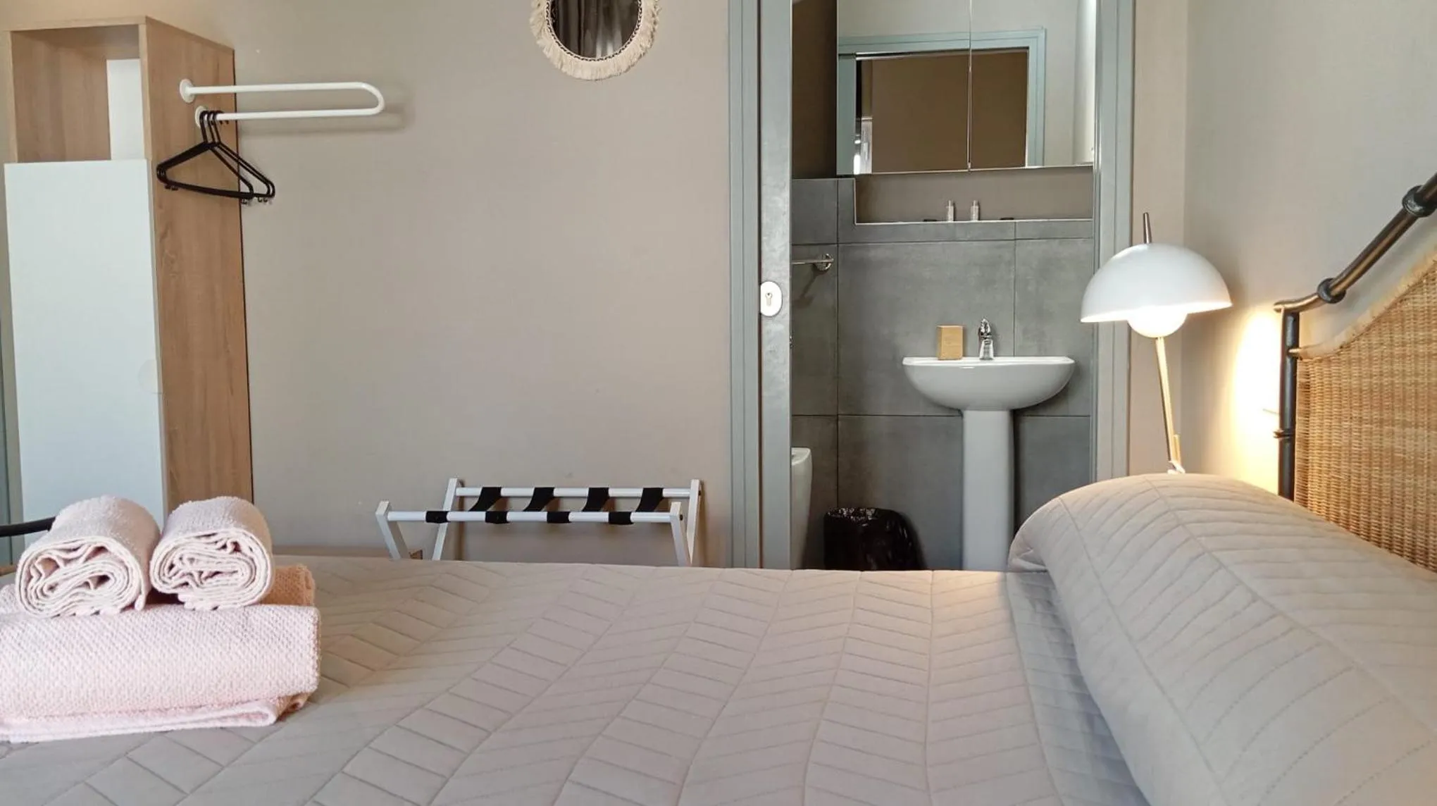 Bed in Cconforthotels Suite&Chic