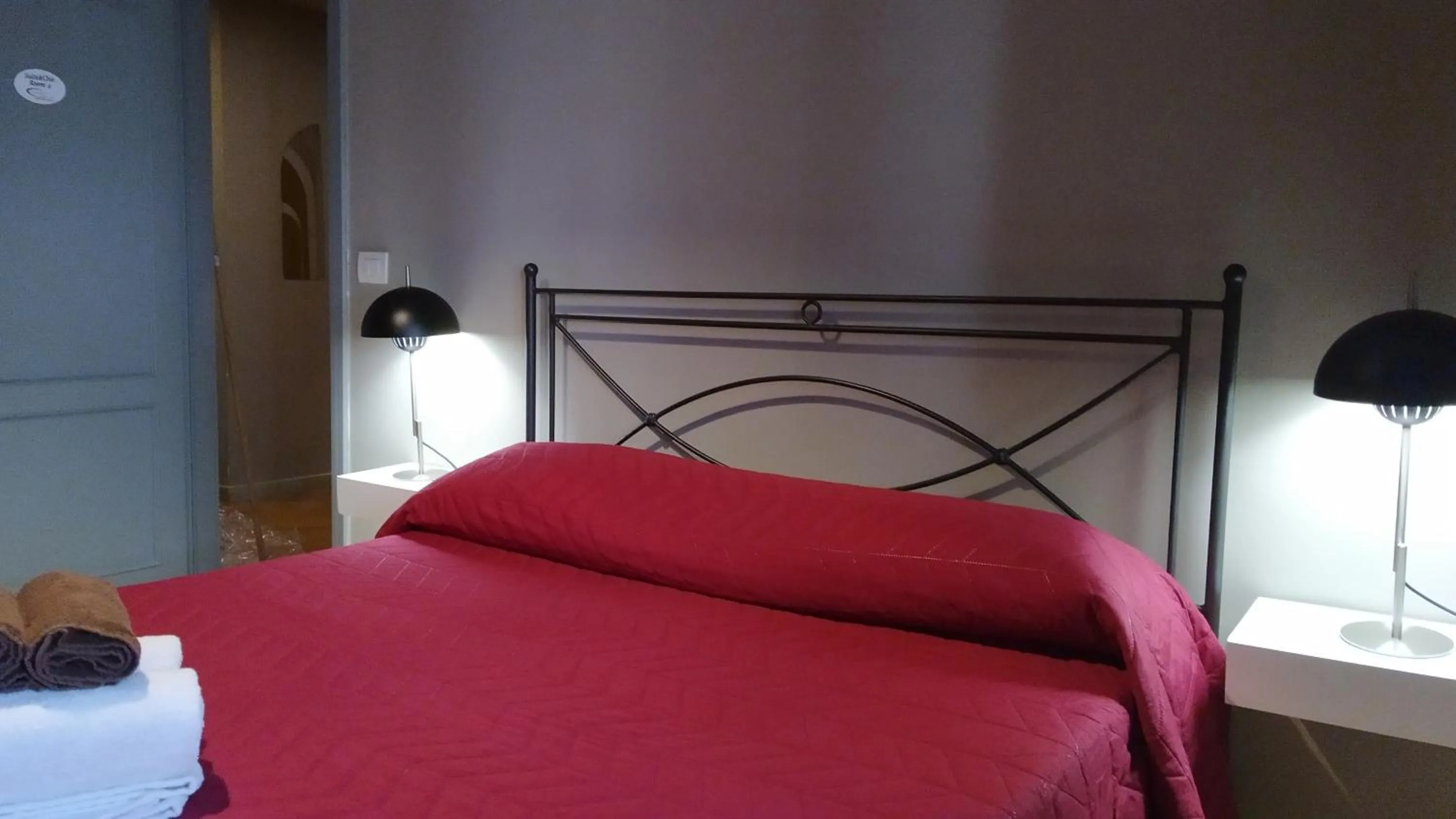 Bed in Cconforthotels Suite&Chic